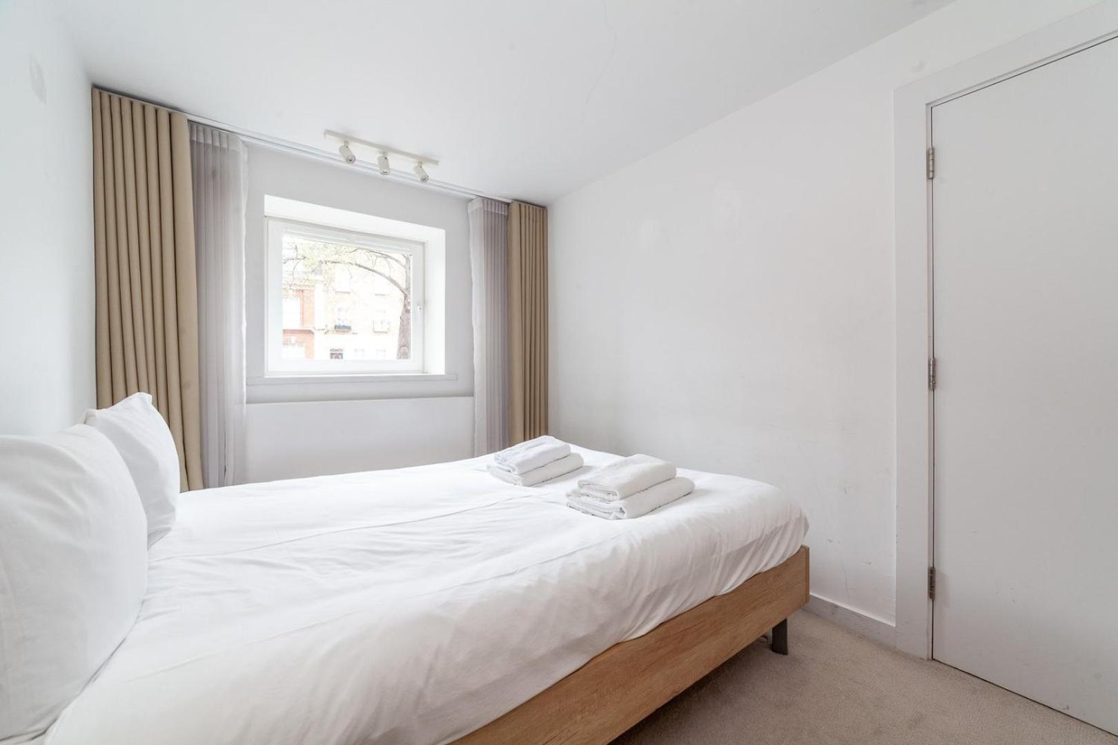 Relay Two Bedroom Belgravia Charm *