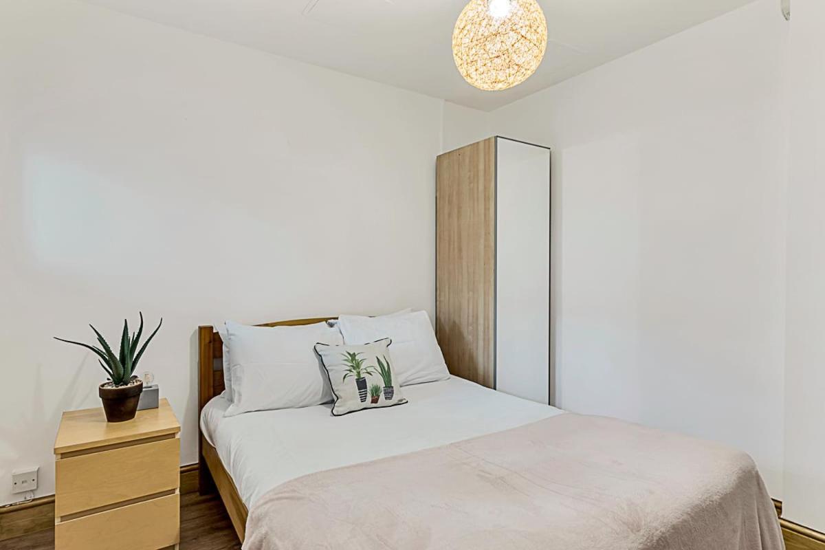 Modern Comfort Two Bedroom Gem On The Rye Appartement *
