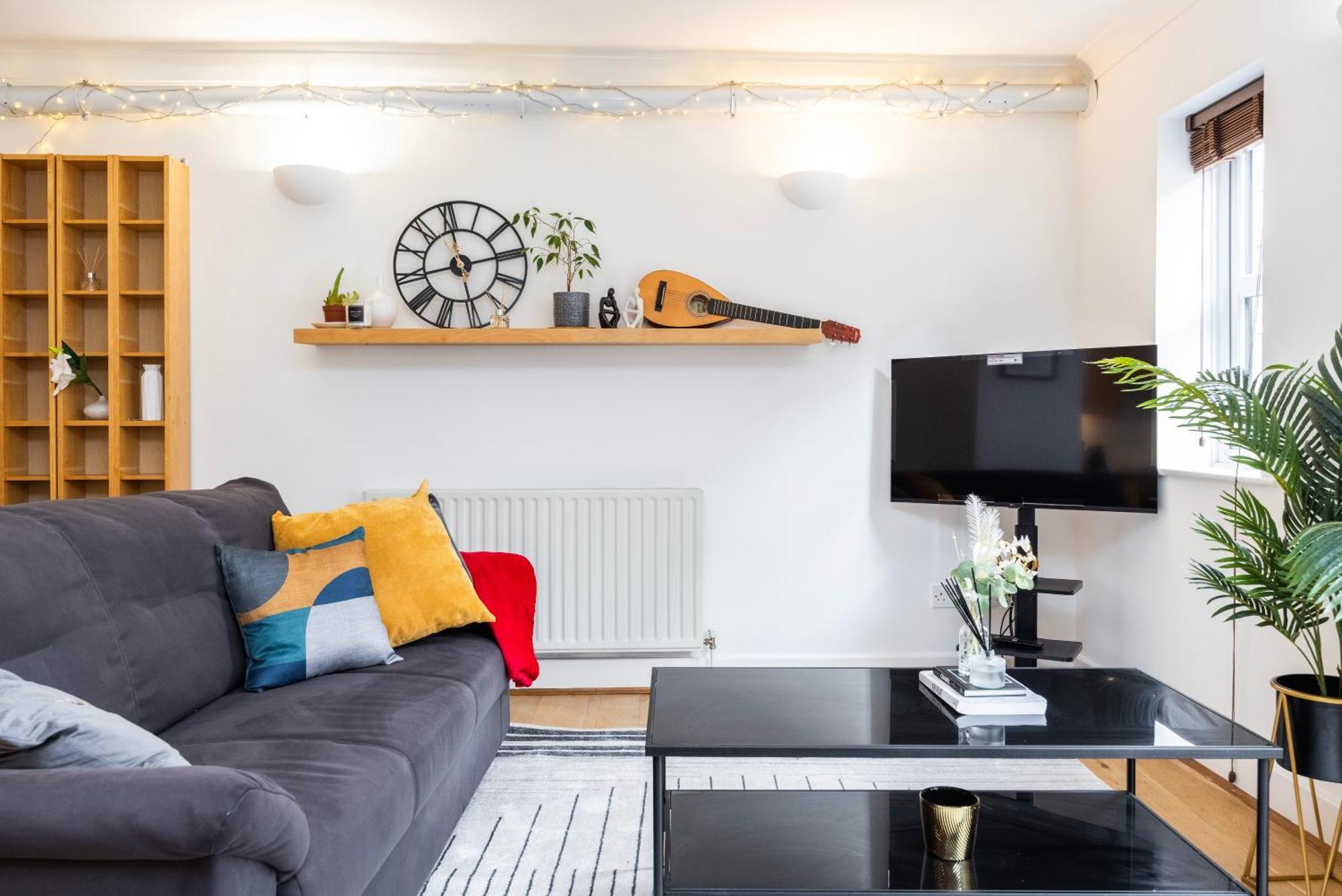Apartamento Cozy Haven - Bright 2br Apartment, Next To Major Station