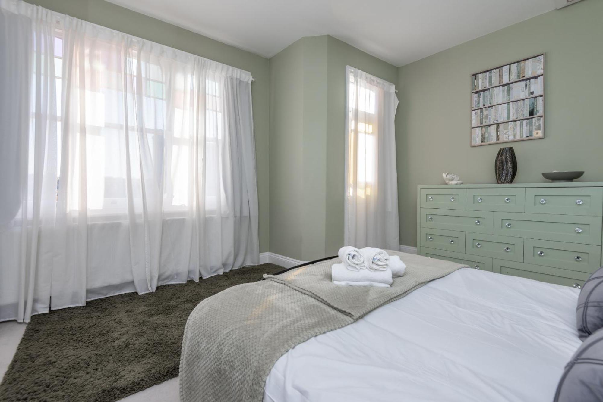 Hébergement de vacances Lrg Stunning 4bd Crouchend House