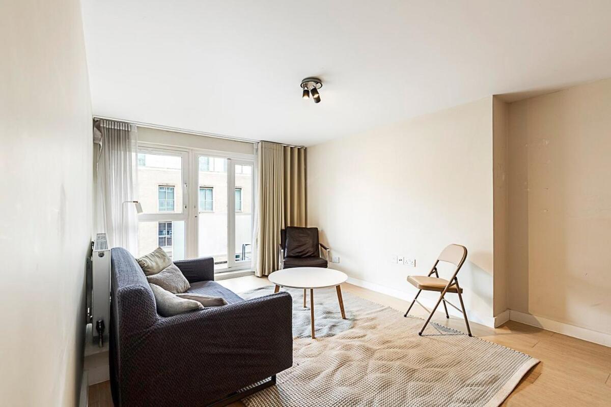 Relay Sleek In Belgravia