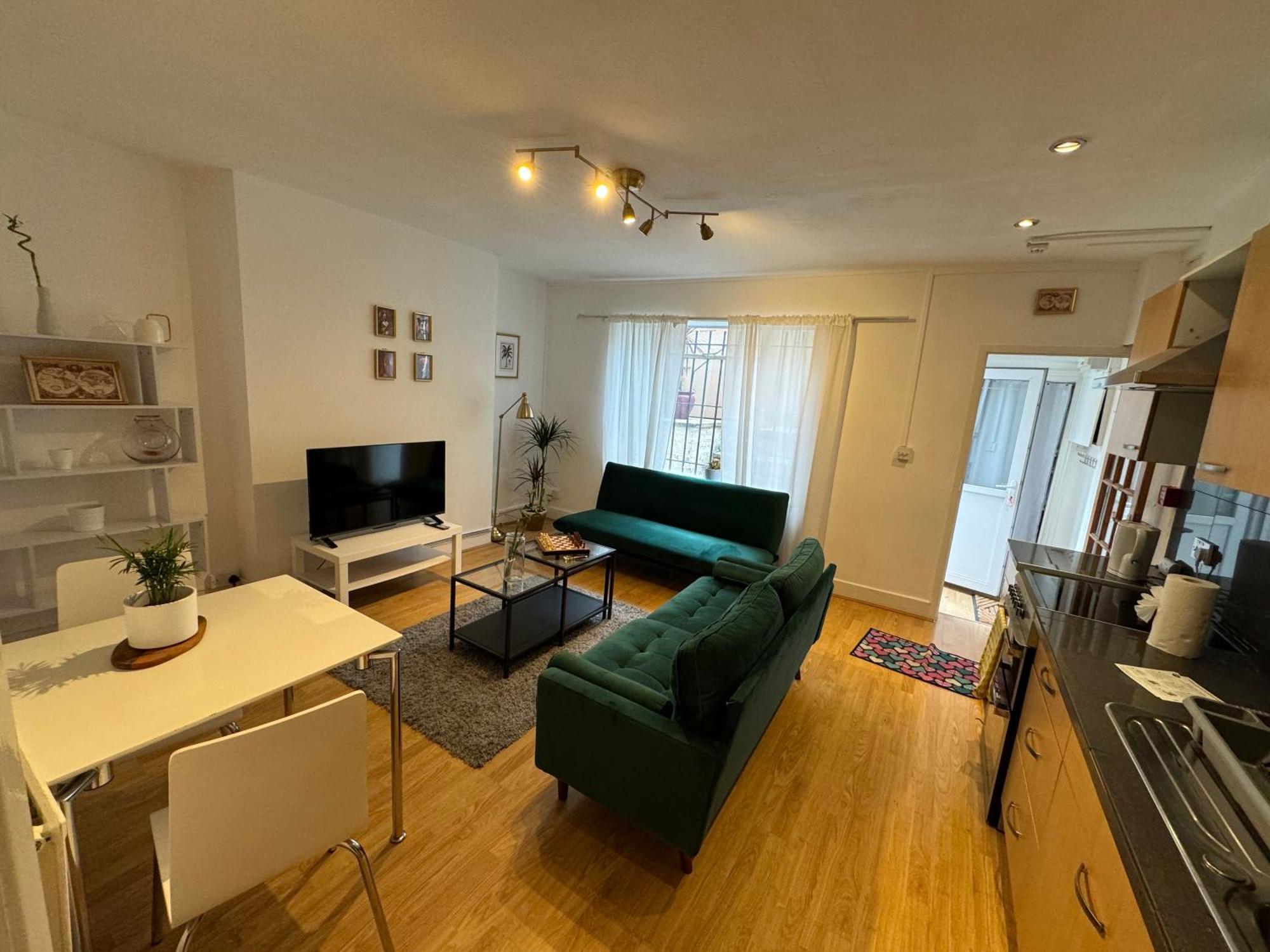 Modern 5 Min To Stations Appartement Londen