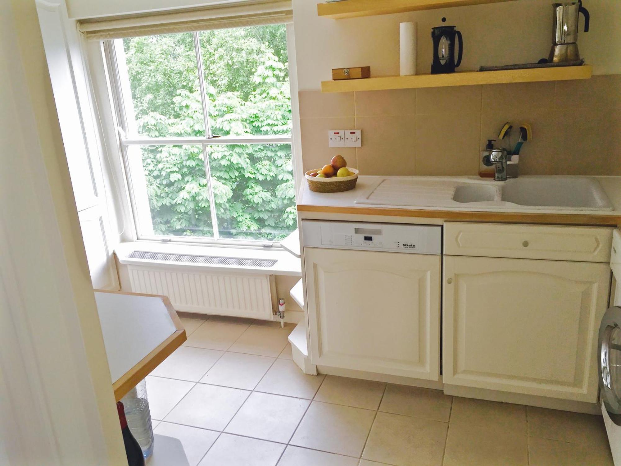 Prime Notting Hill, Luxurious 2 Beds, Roof Terrace * Londres