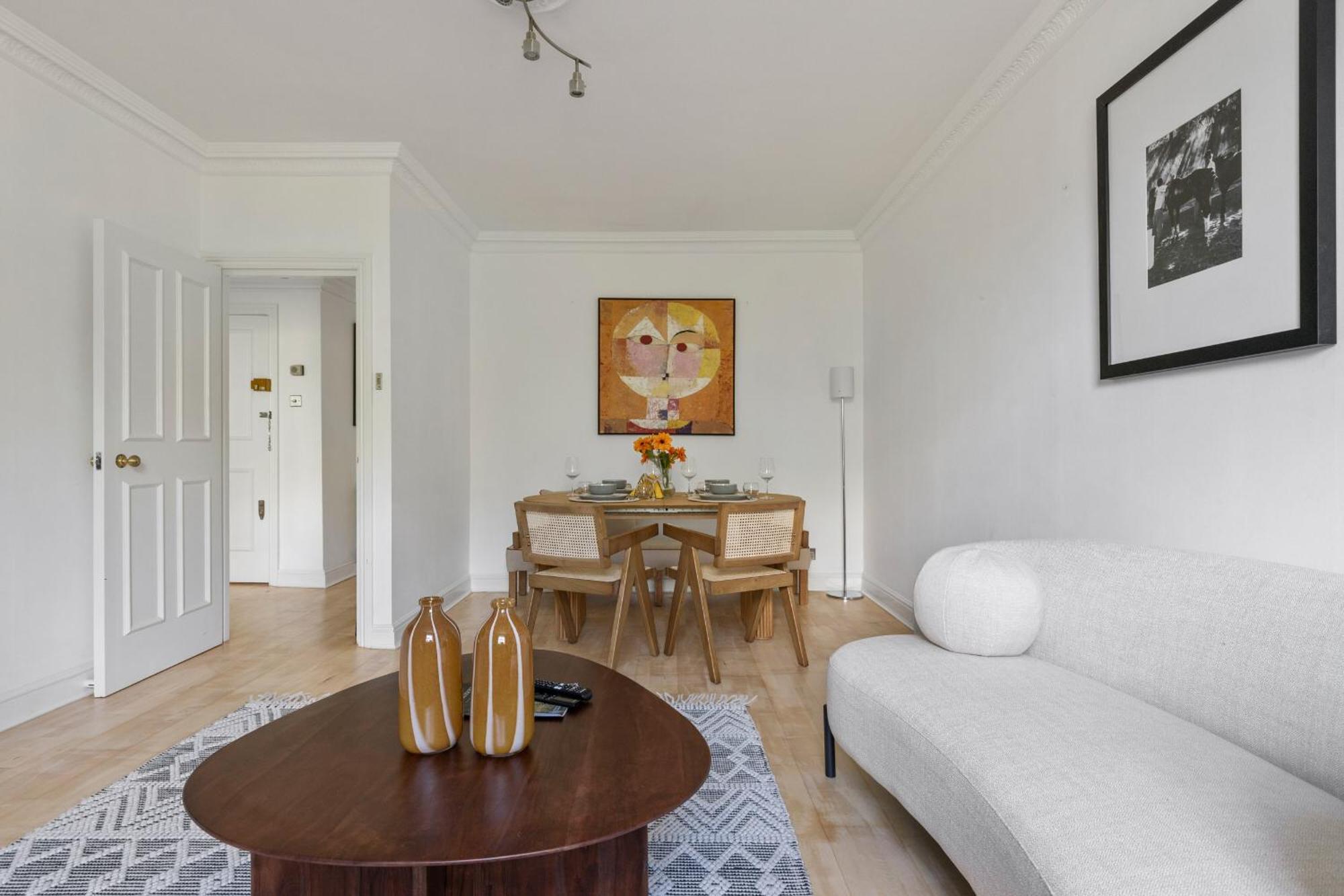 Royal Hideaway - La Reserve South Kensington Apartment *