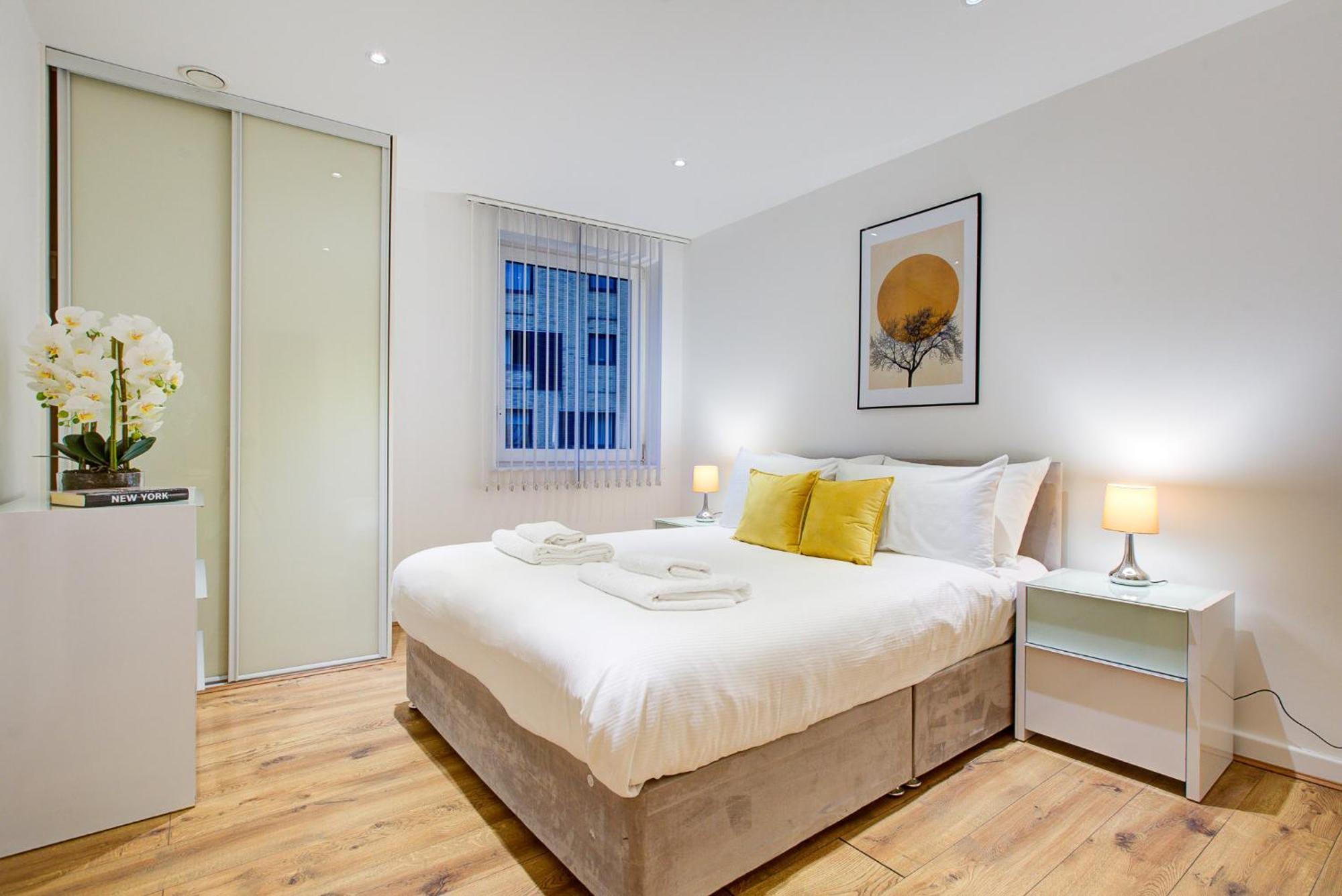 Hybrid Resi - London, Greenwich Near O2 Arena *
