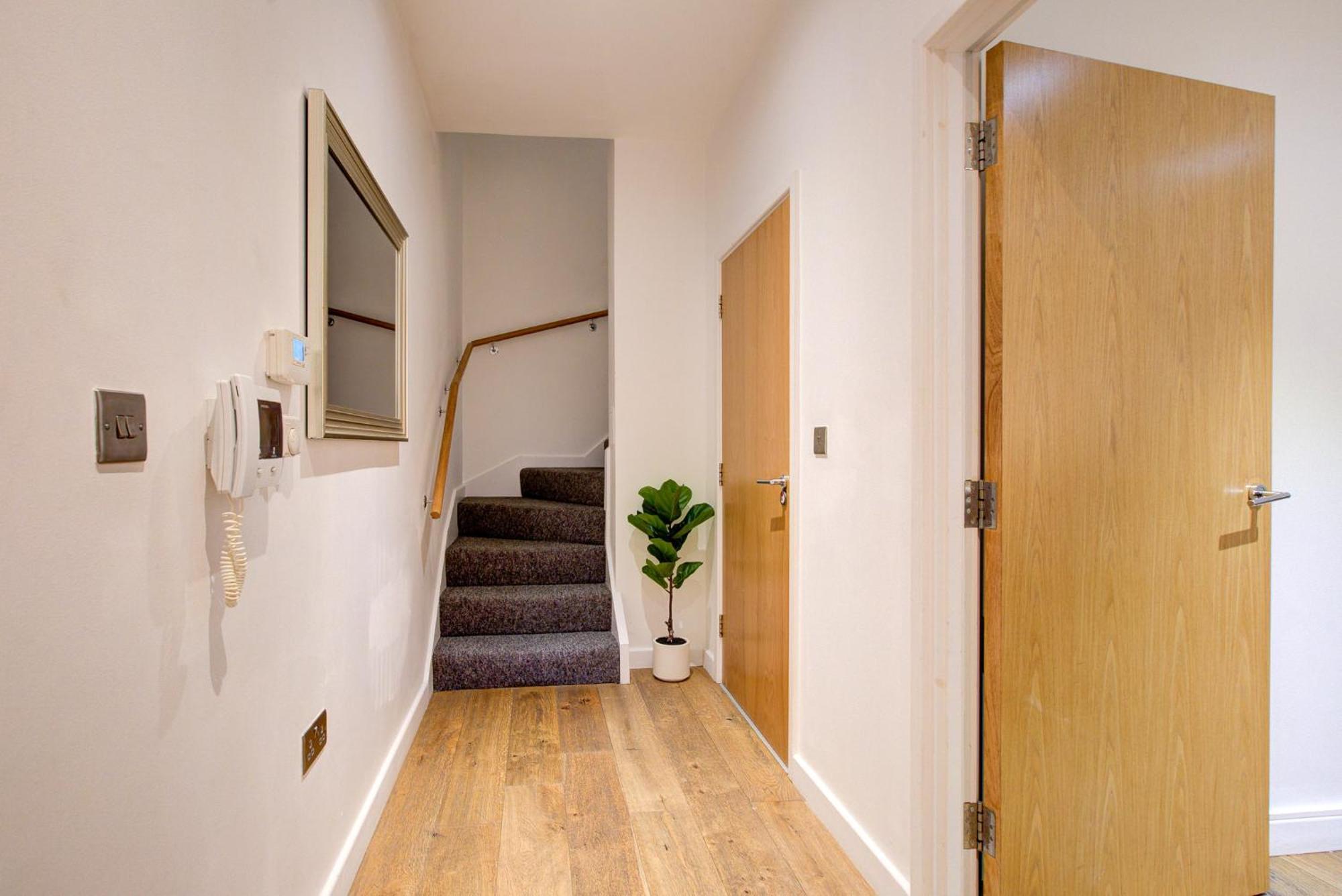 Hybrid Resi Greenwich Near O2 Arena Londres