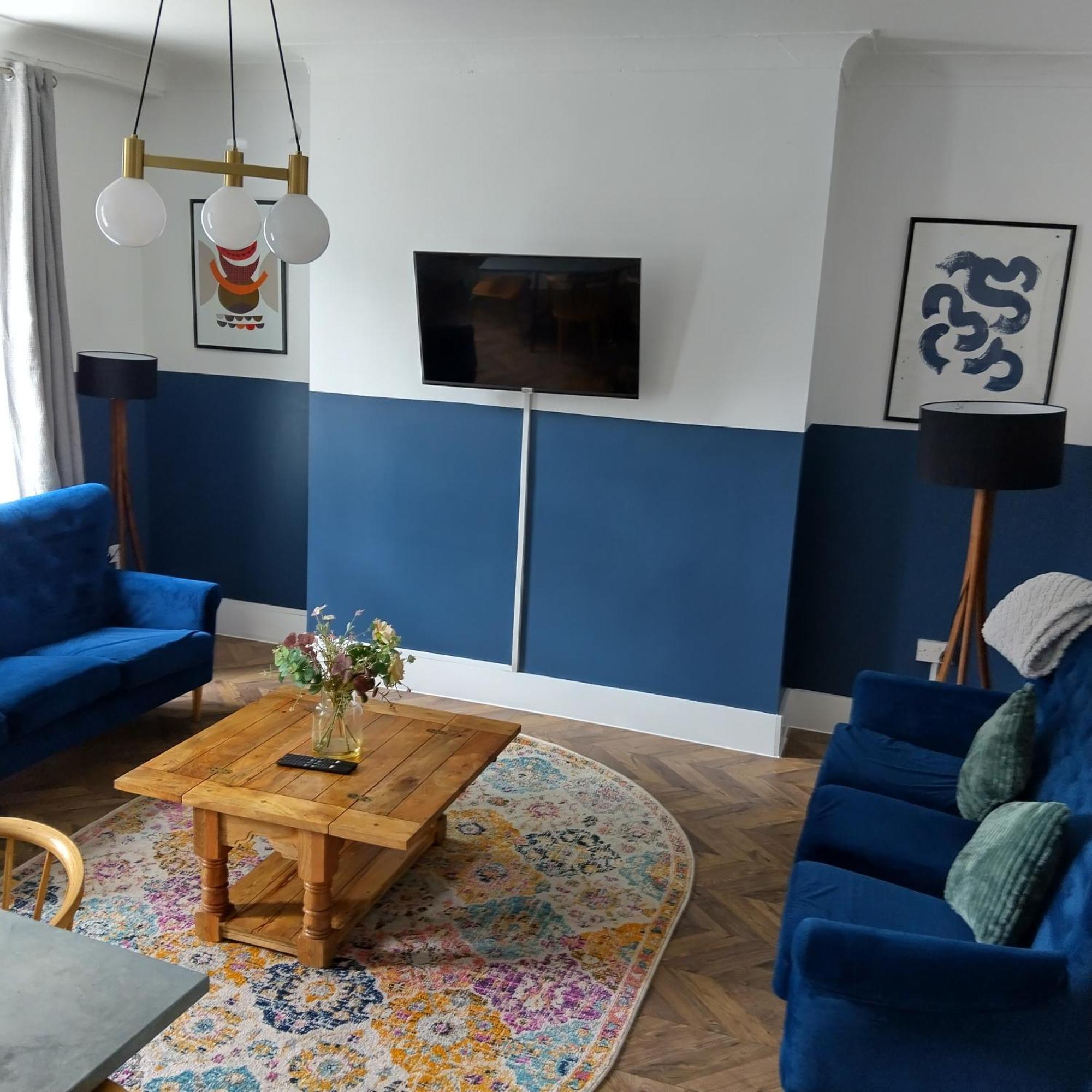 Spacious 5-bedroom, 4-bathroom In Central Zone 1 Appartement Londen