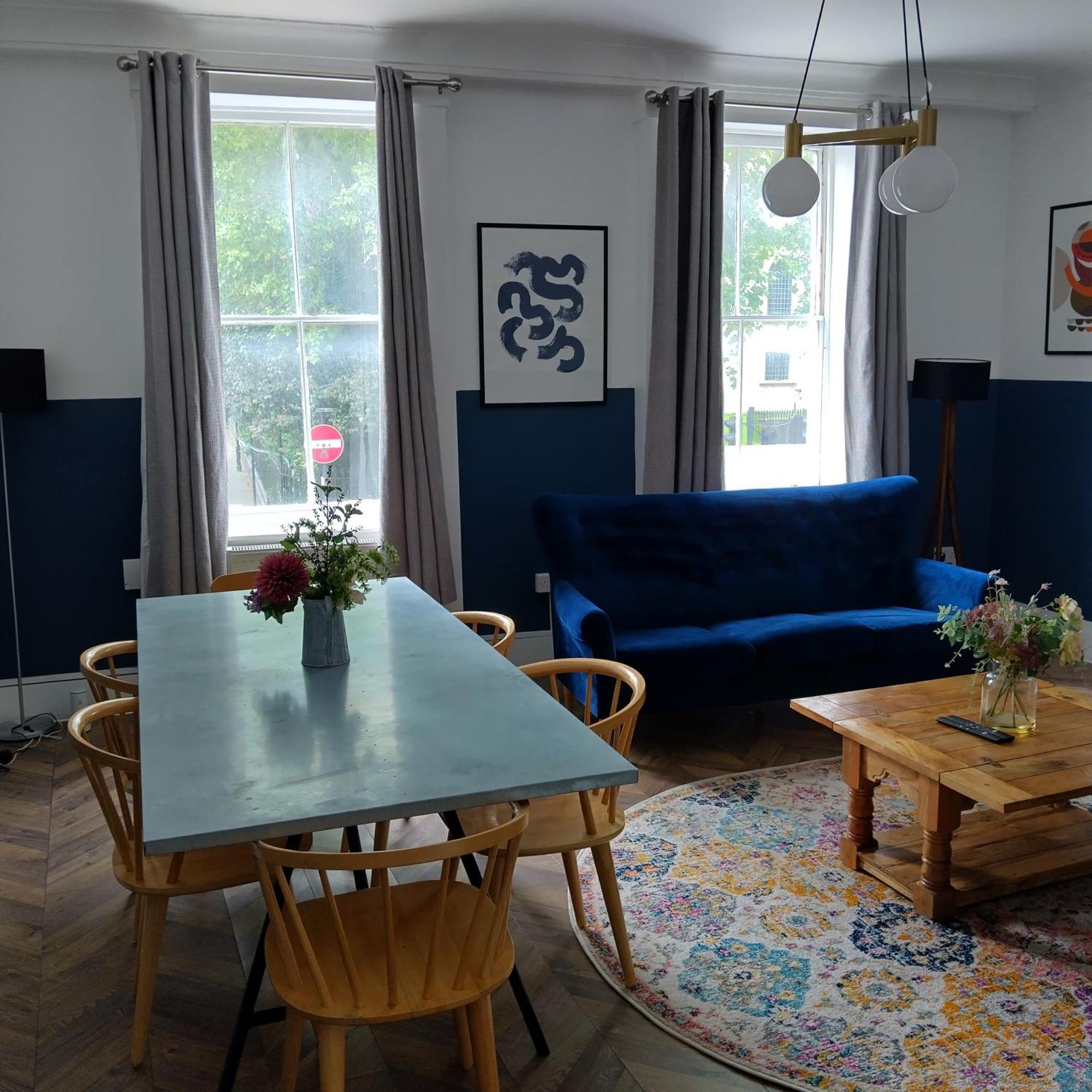Spacious 5-bedroom, 4-bathroom In Central Zone 1 Appartement