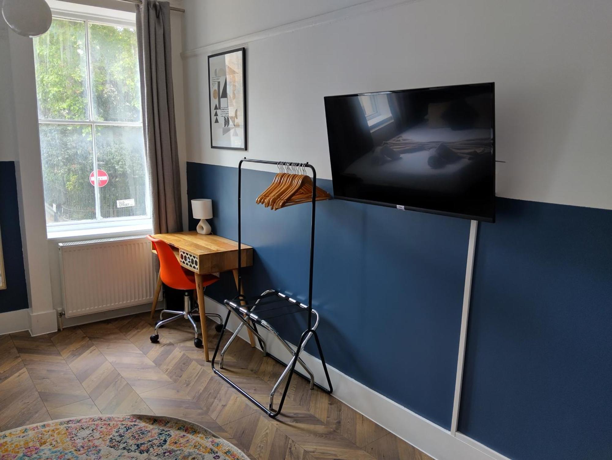 Spacious 5-bedroom, 4-bathroom In Central Zone 1 Appartement Londen