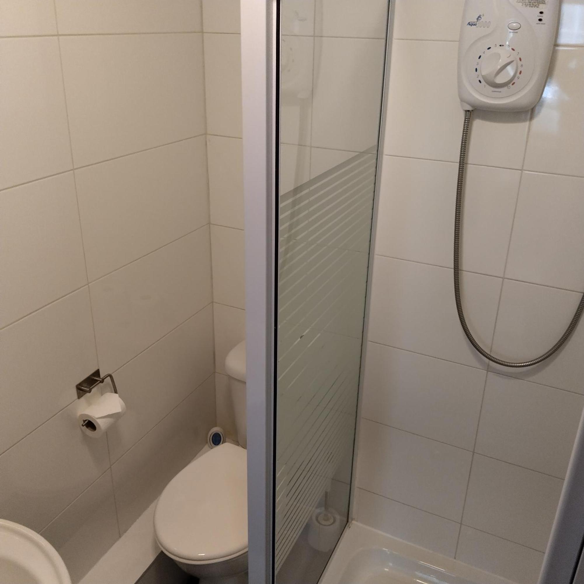 Spacious 5-bedroom, 4-bathroom In Central Zone 1 * Londen