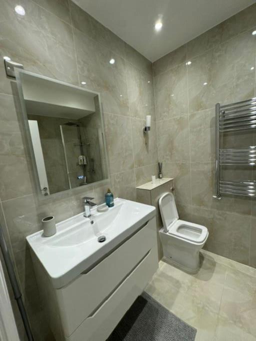 Appartement Stylish 2-bedroom Duplex Sleeps 6 *