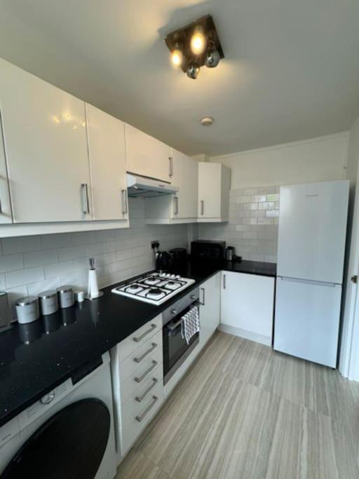 Stylish 2-bedroom Duplex Sleeps 6 Appartement Londres