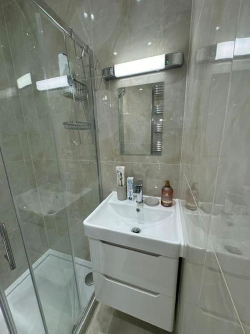Appartement Stylish 2-bedroom Duplex Sleeps 6