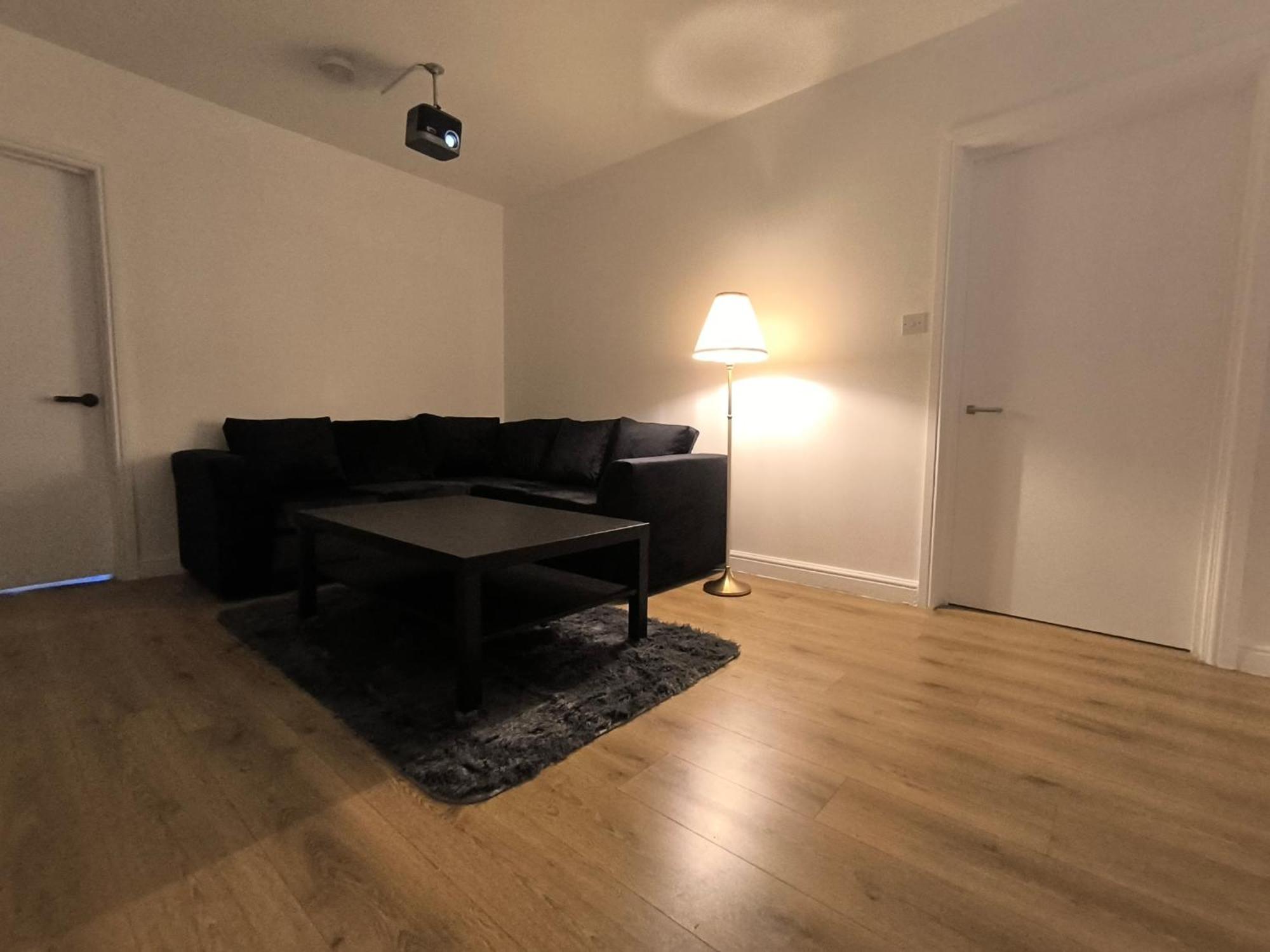 4 Person 3min From South Wimbeldon Tube Station Room2 Maison d'hôtes Londres