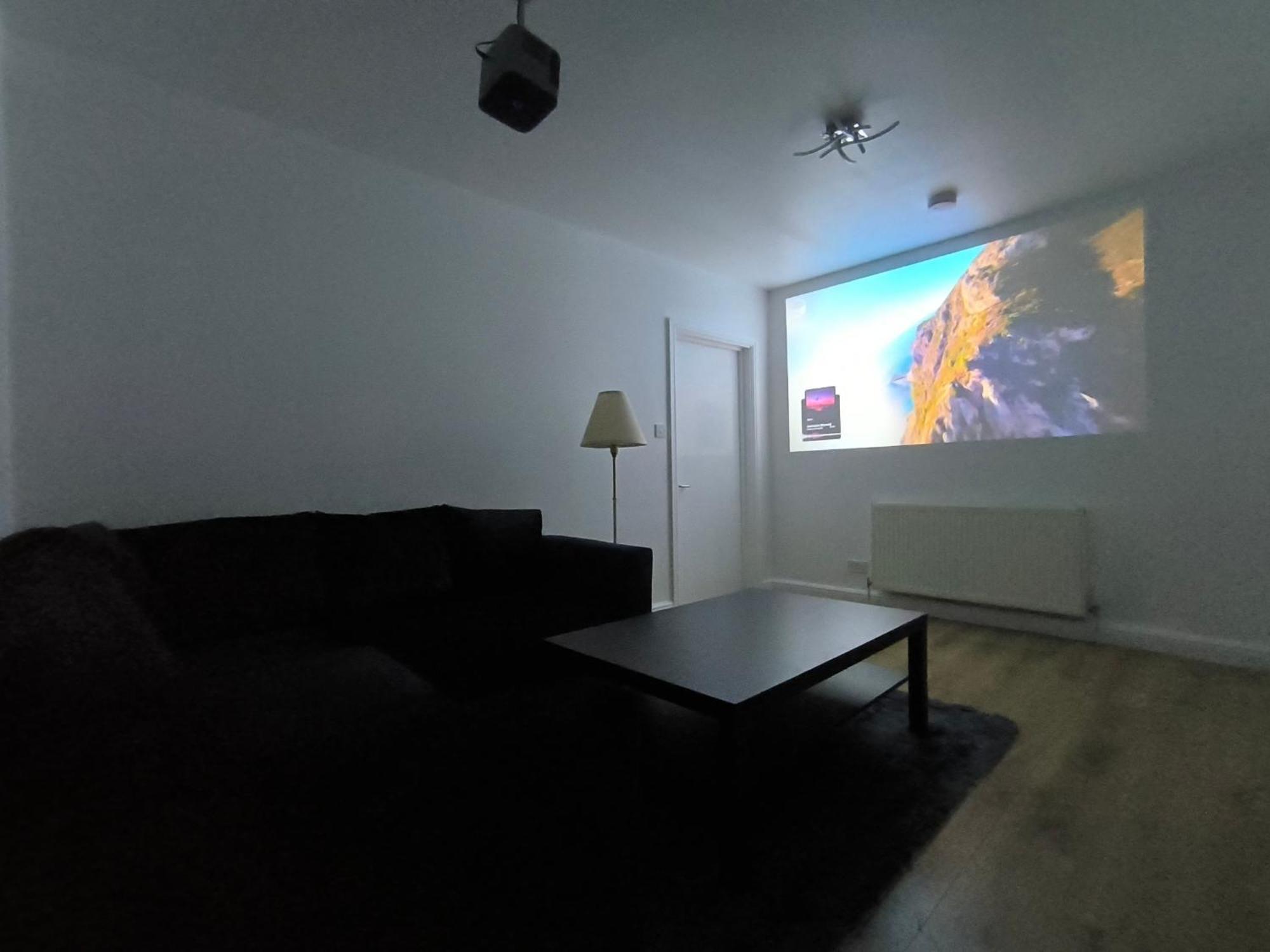 Maison d'hôtes 4 Person 3min From South Wimbeldon Tube Station Room2 Londres