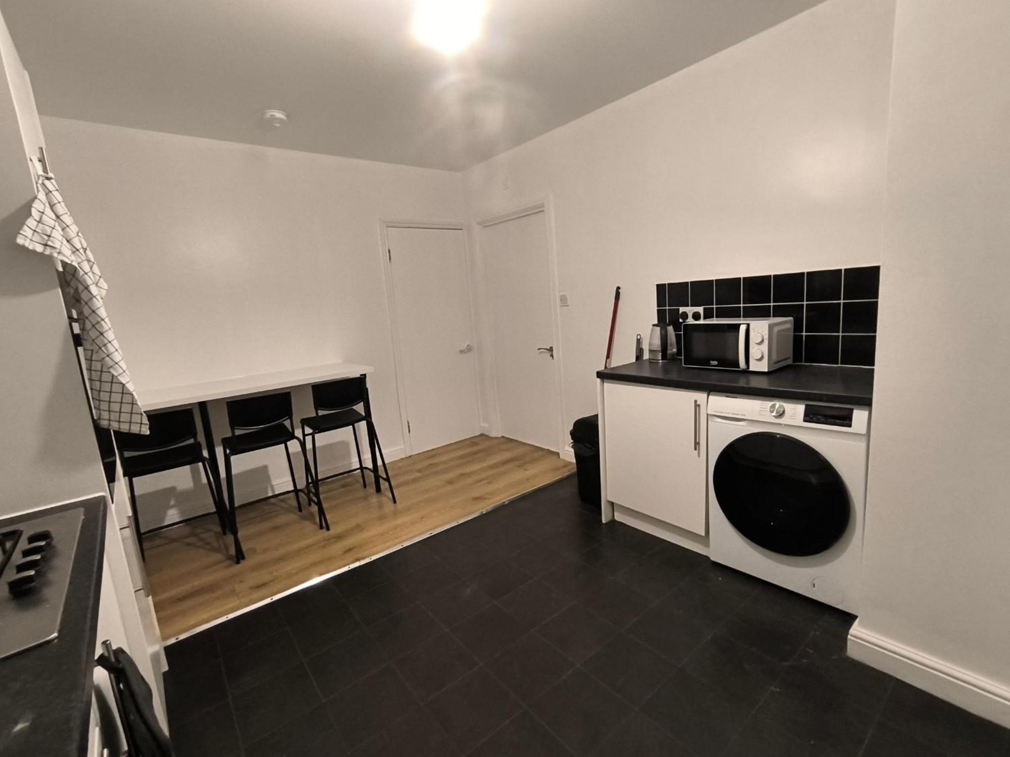4 Person 3min From South Wimbeldon Tube Station Room2 Maison d'hôtes *