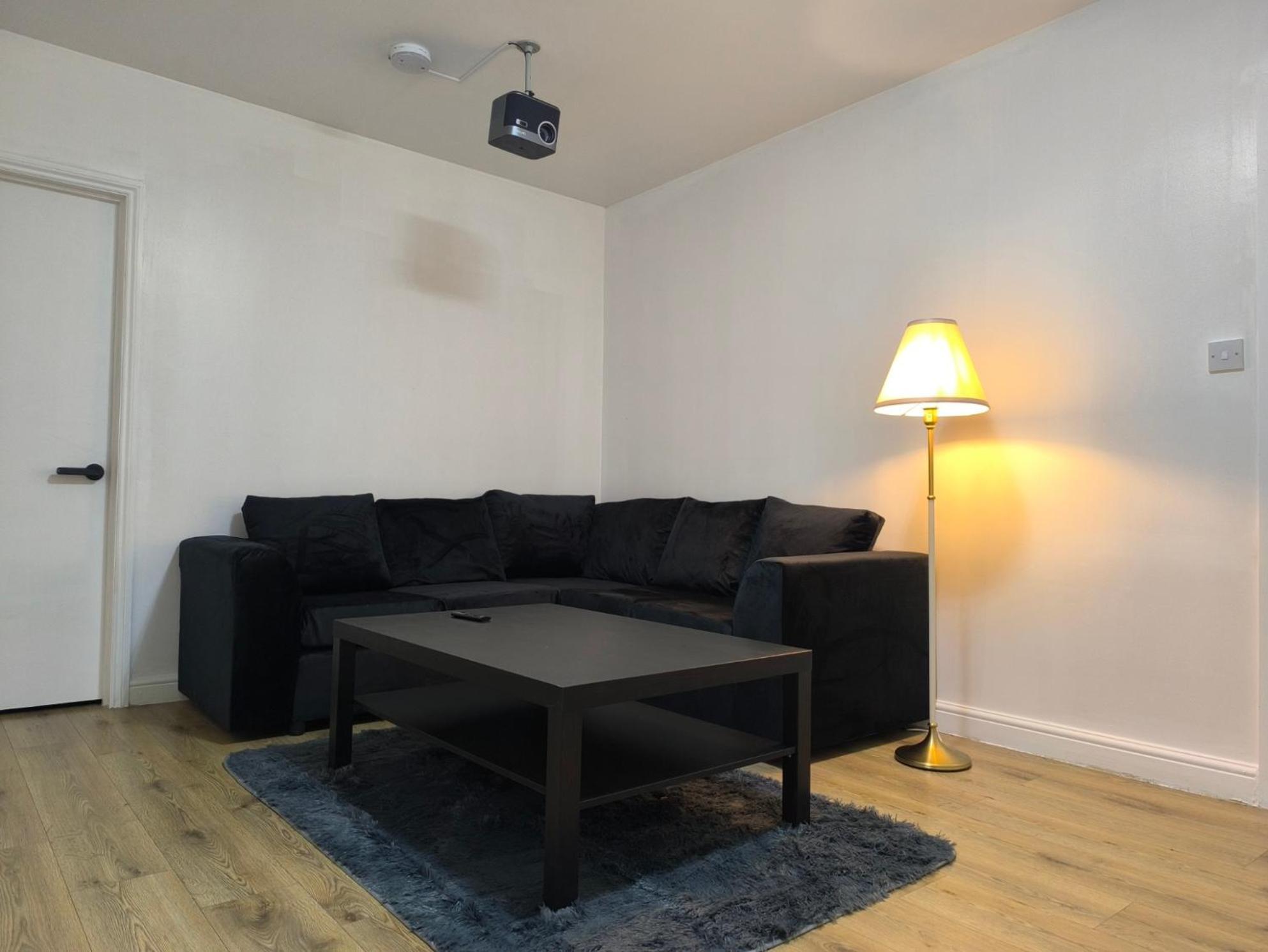 4 Person 3min From South Wimbeldon Tube Station Room2 Maison d'hôtes