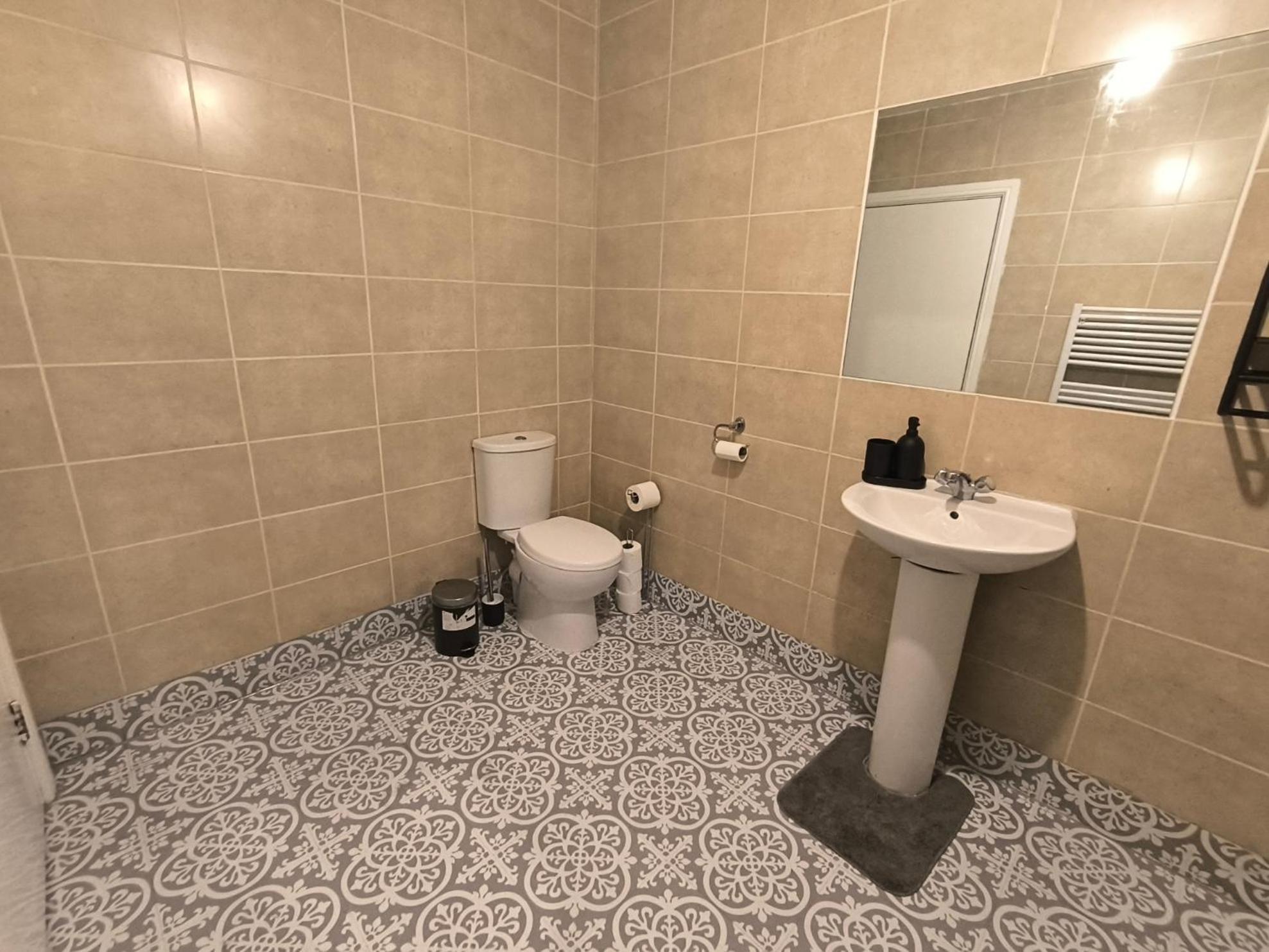 4 Person 3min From South Wimbeldon Tube Station Room2 Maison d'hôtes