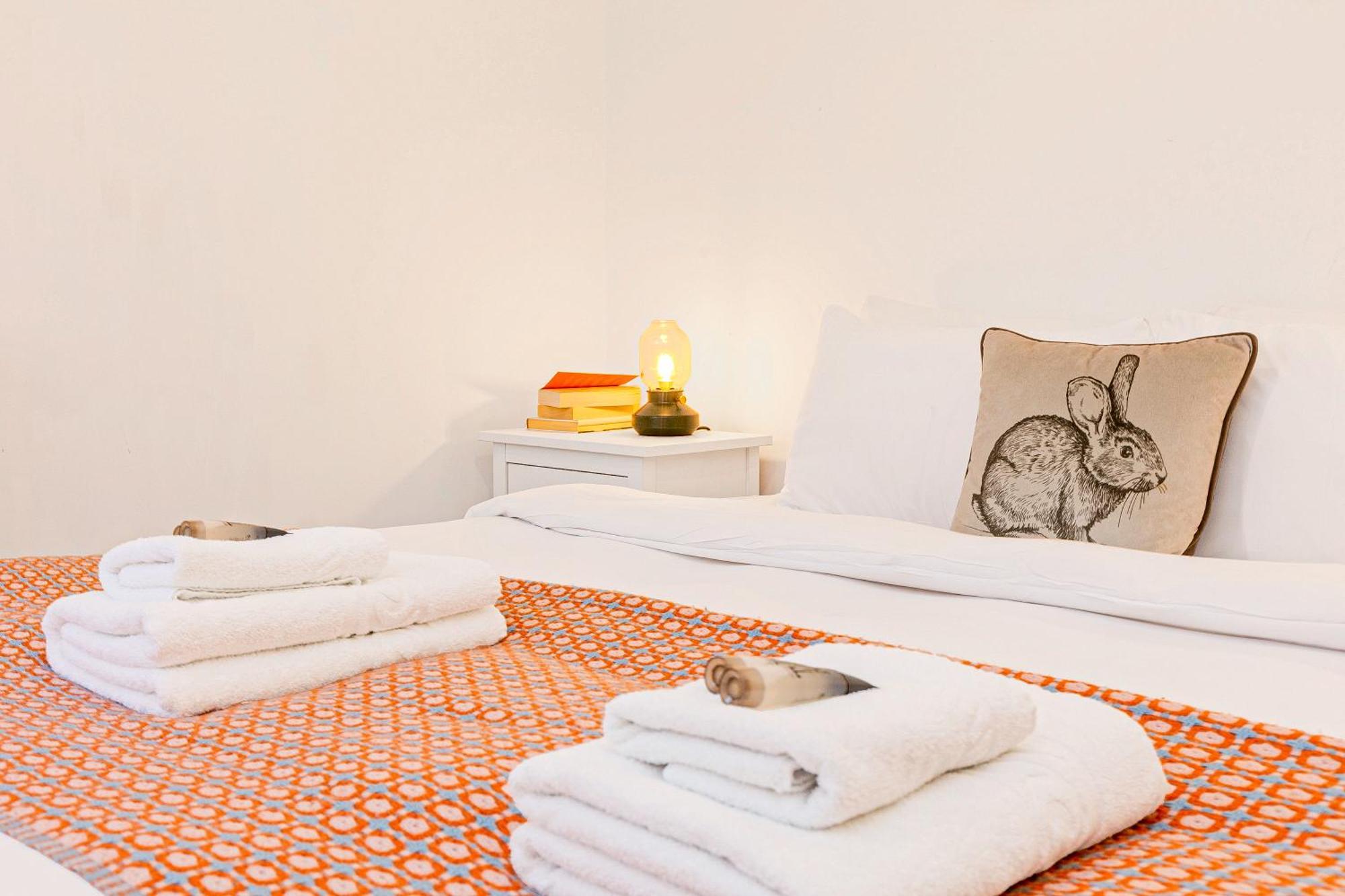 Hébergement de vacances 3br Flat W Garden In West Kensington, 4min Tube Station