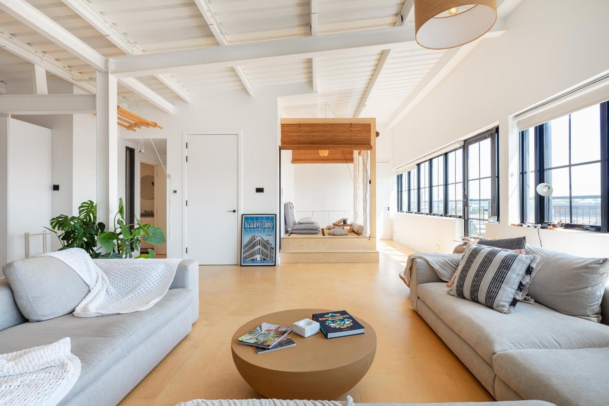 Luxury Penthouse Loft In Art-Deco Warehouse Conversion * Londres