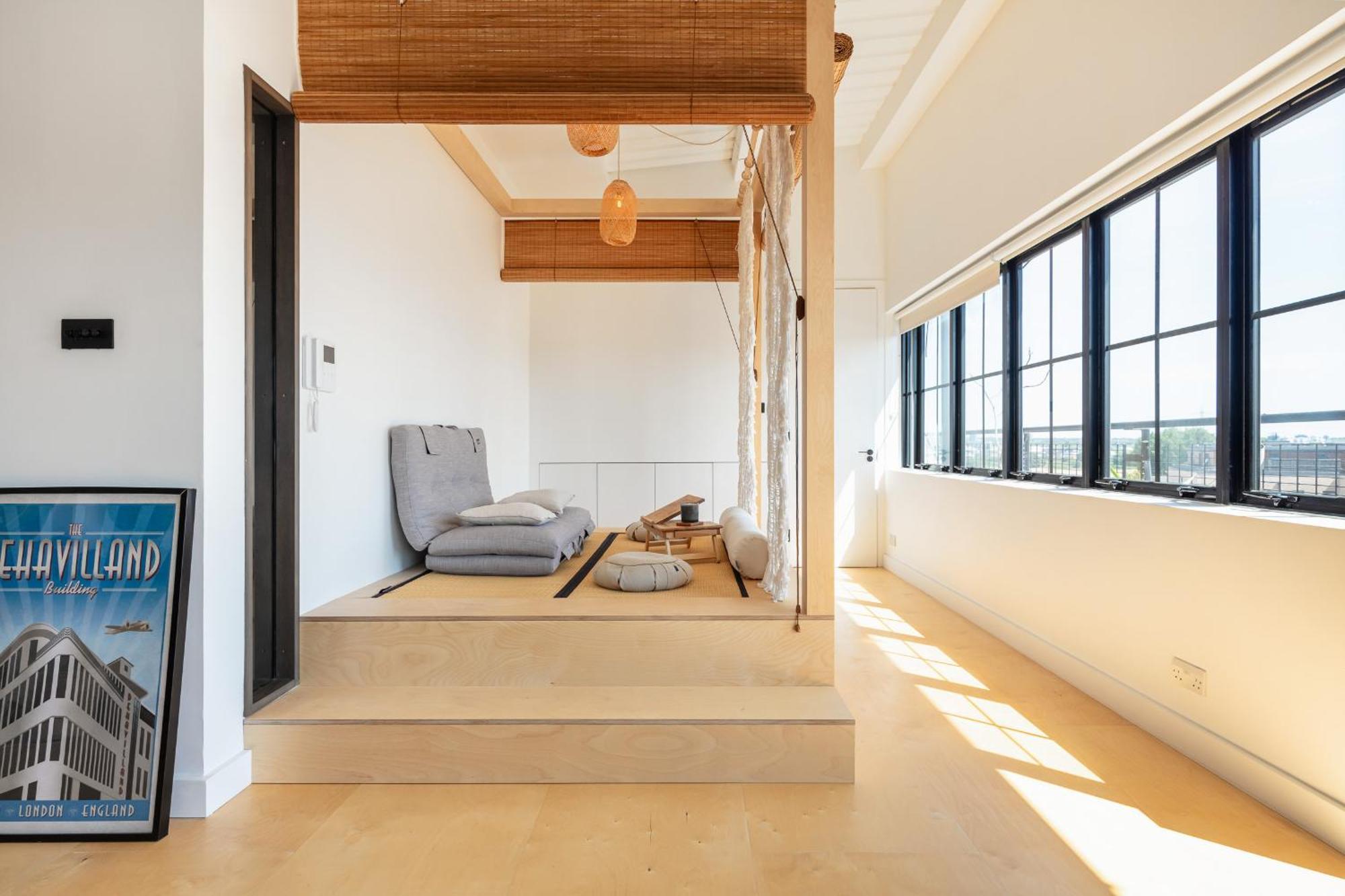Luxury Penthouse Loft In Art-Deco Warehouse Conversion * Londres