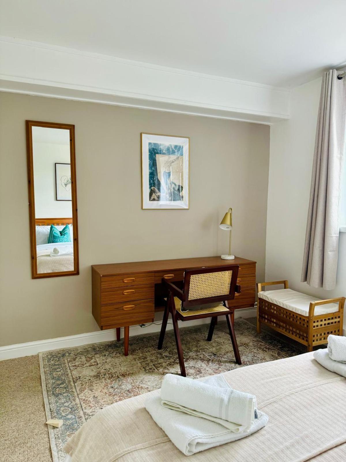 Modern Flat At Selden House Londres