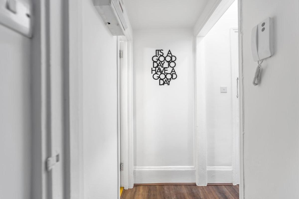 1 Bed Gem Next Hyde Park In Location Appartement *