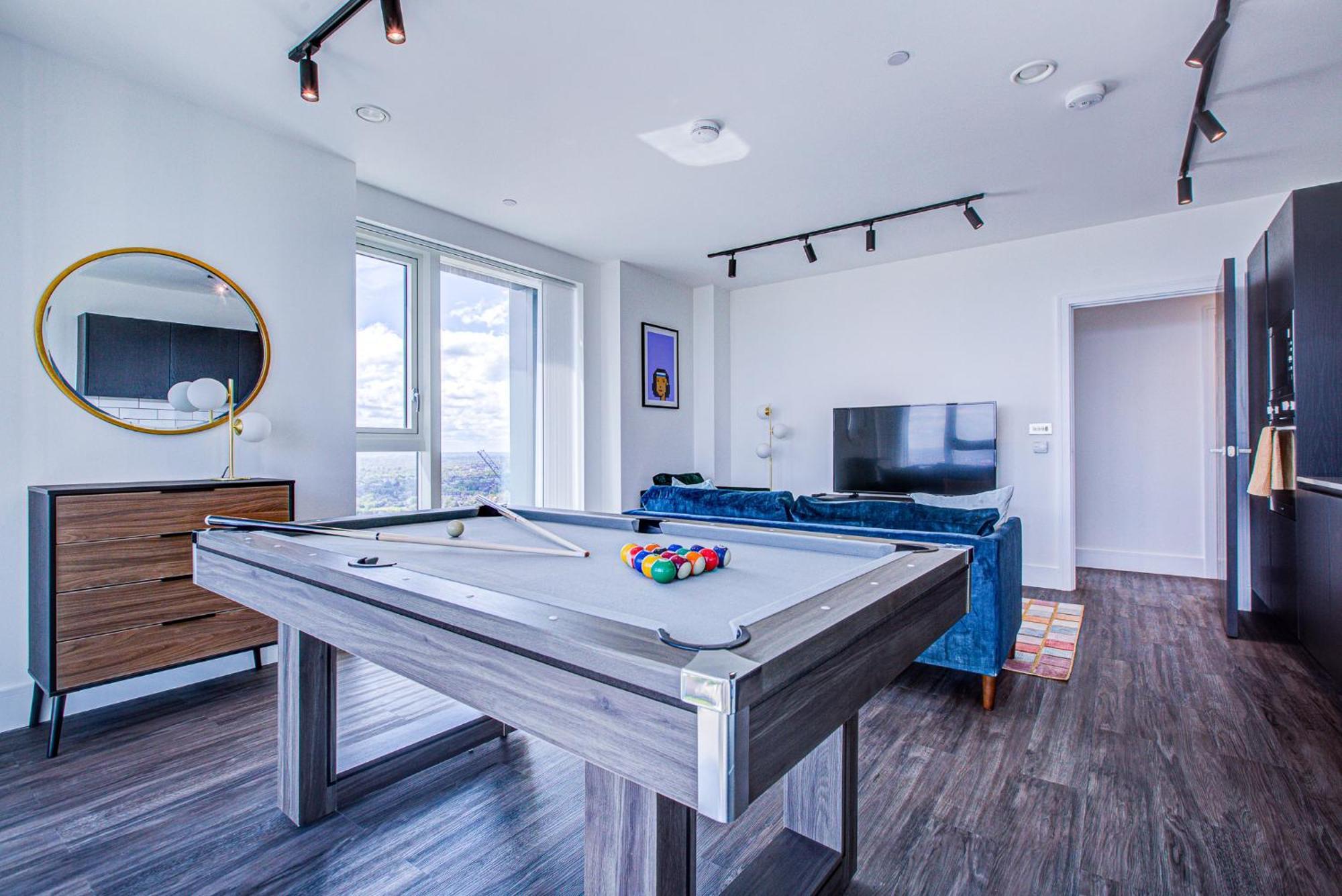 Apartment Legacy Punks By Artsy London