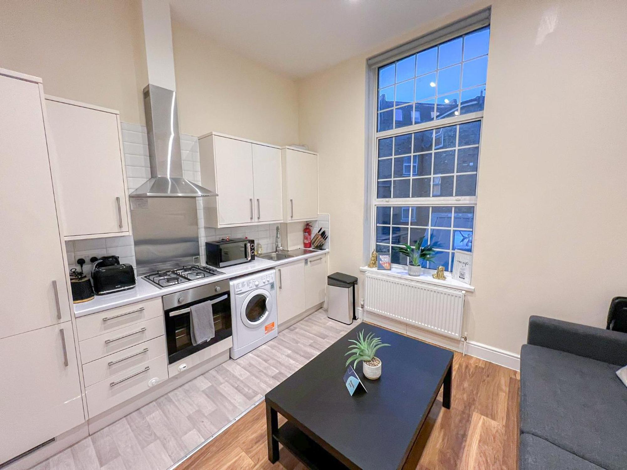 Charming 2-bedroom Flat In Shepherd's Bush, Near Hammersmith *
