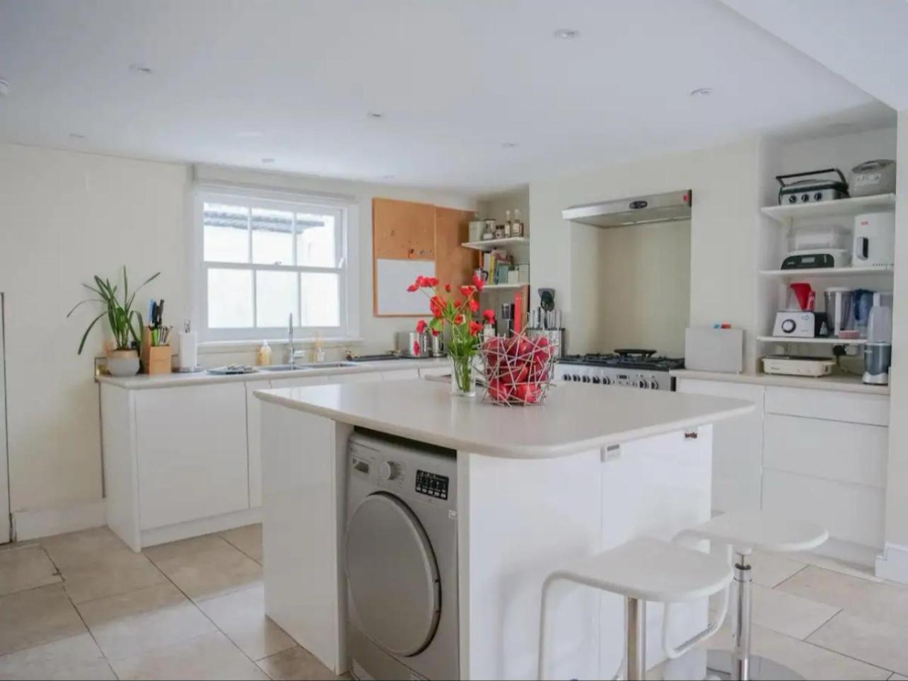 Entire 3 Bed Town House, Chelsea, Appartement *