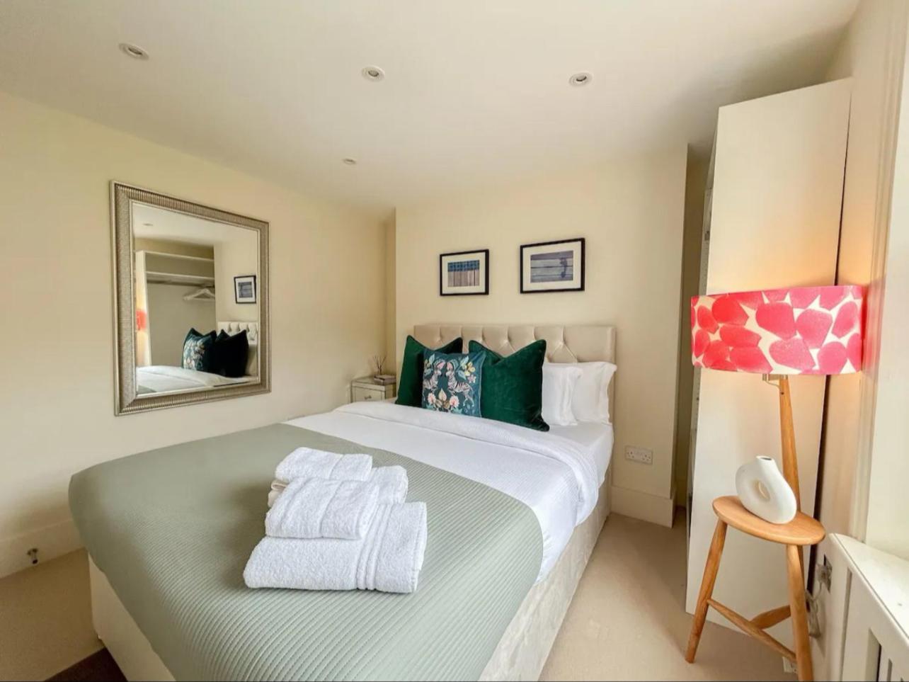 Entire 3 Bed Town House, Chelsea, * Londres