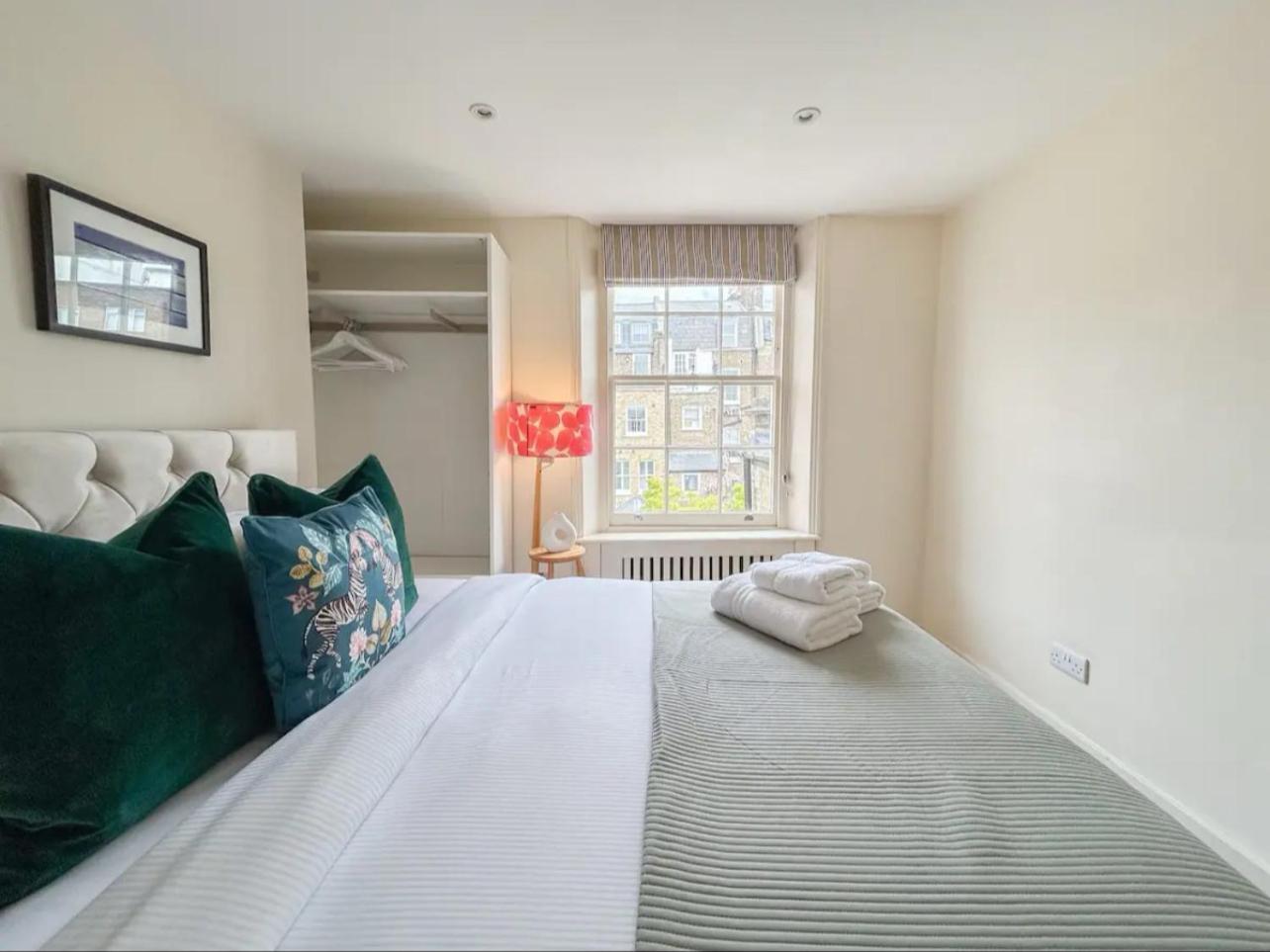 Entire 3 Bed Town House, Chelsea, * Londres