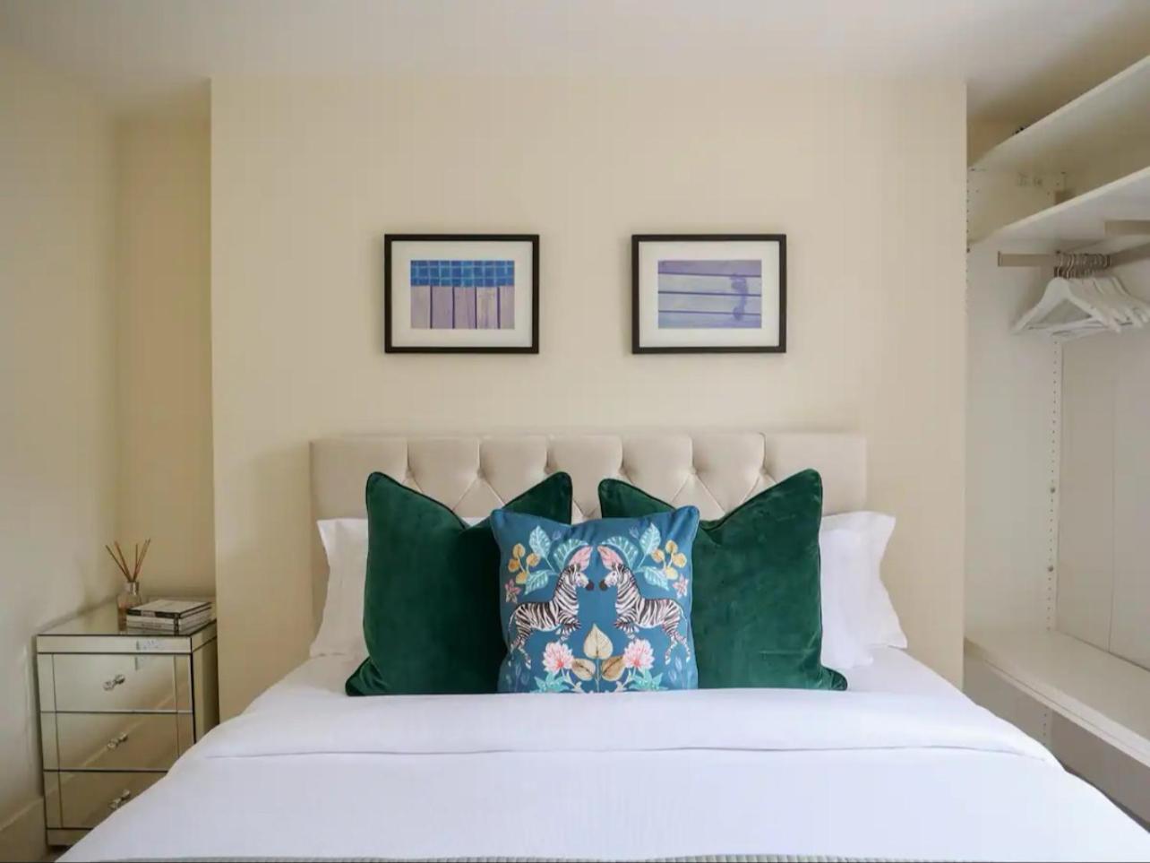 Entire 3 Bed Town House, Chelsea, Londres