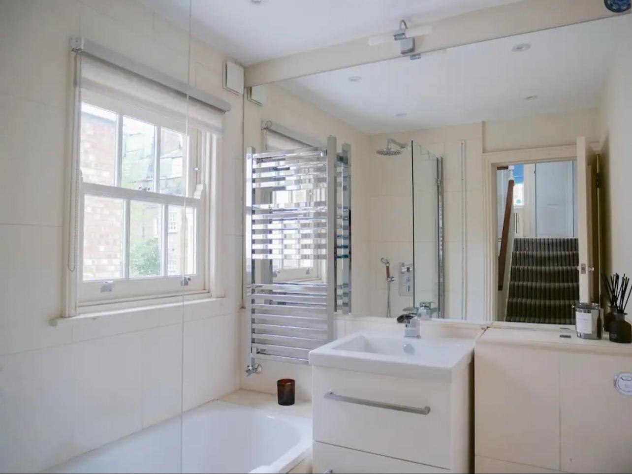 Entire 3 Bed Town House, Chelsea, Appartement *