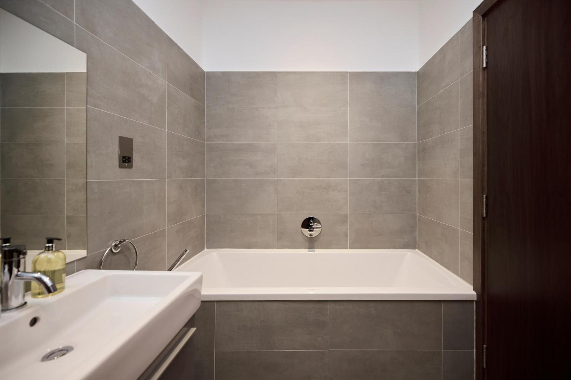The Hamilton Gardens Hideaway - Modern 4bdr With Garden
