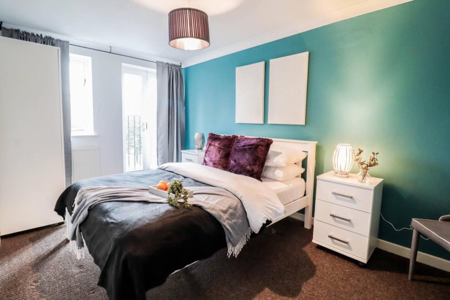 Modern 2br Flat In Bentley House Appartement *