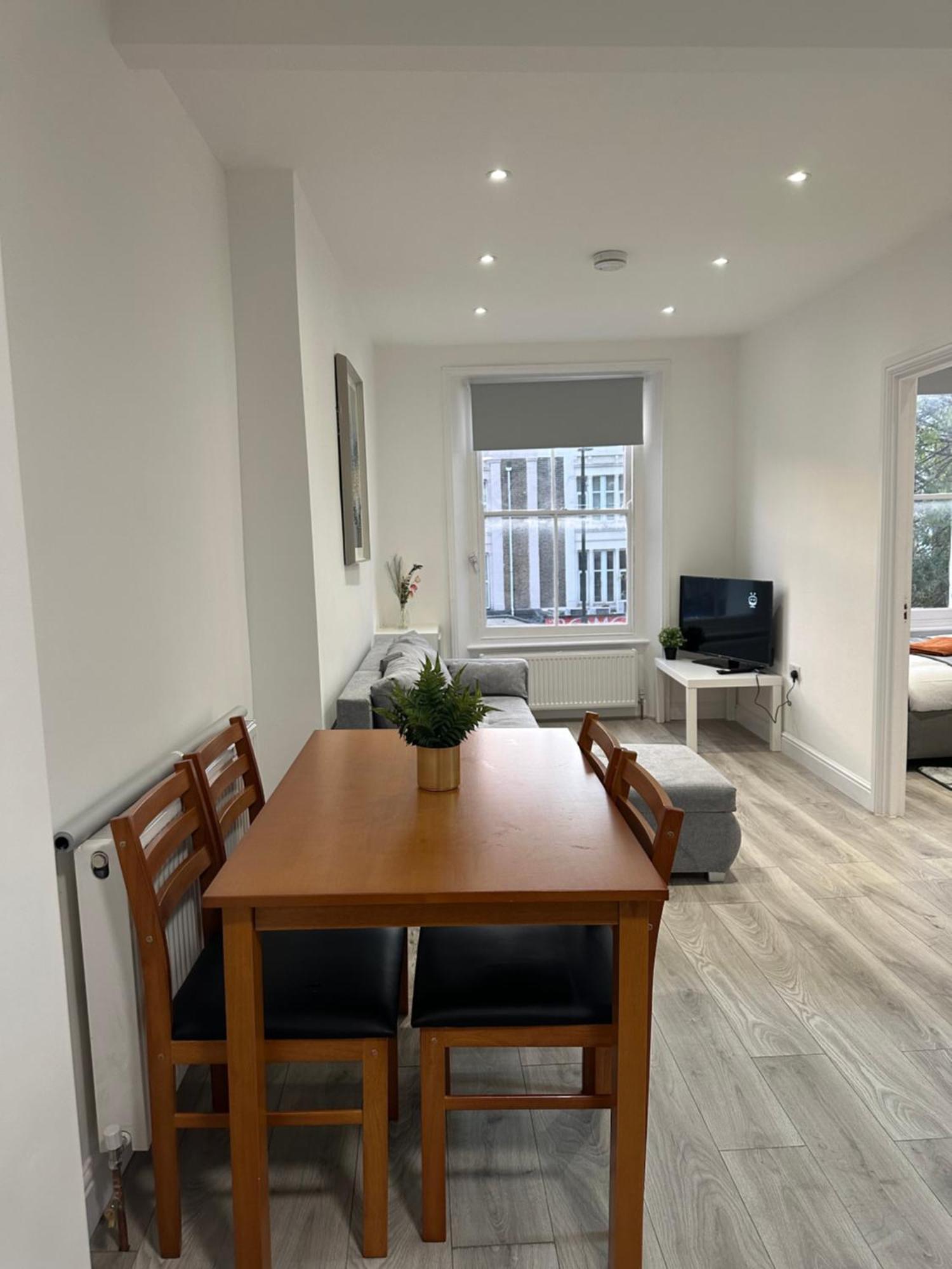 Apartment Stunning Newly Refurbished 1 Bed In Kings Cross, St Pancras!320 *