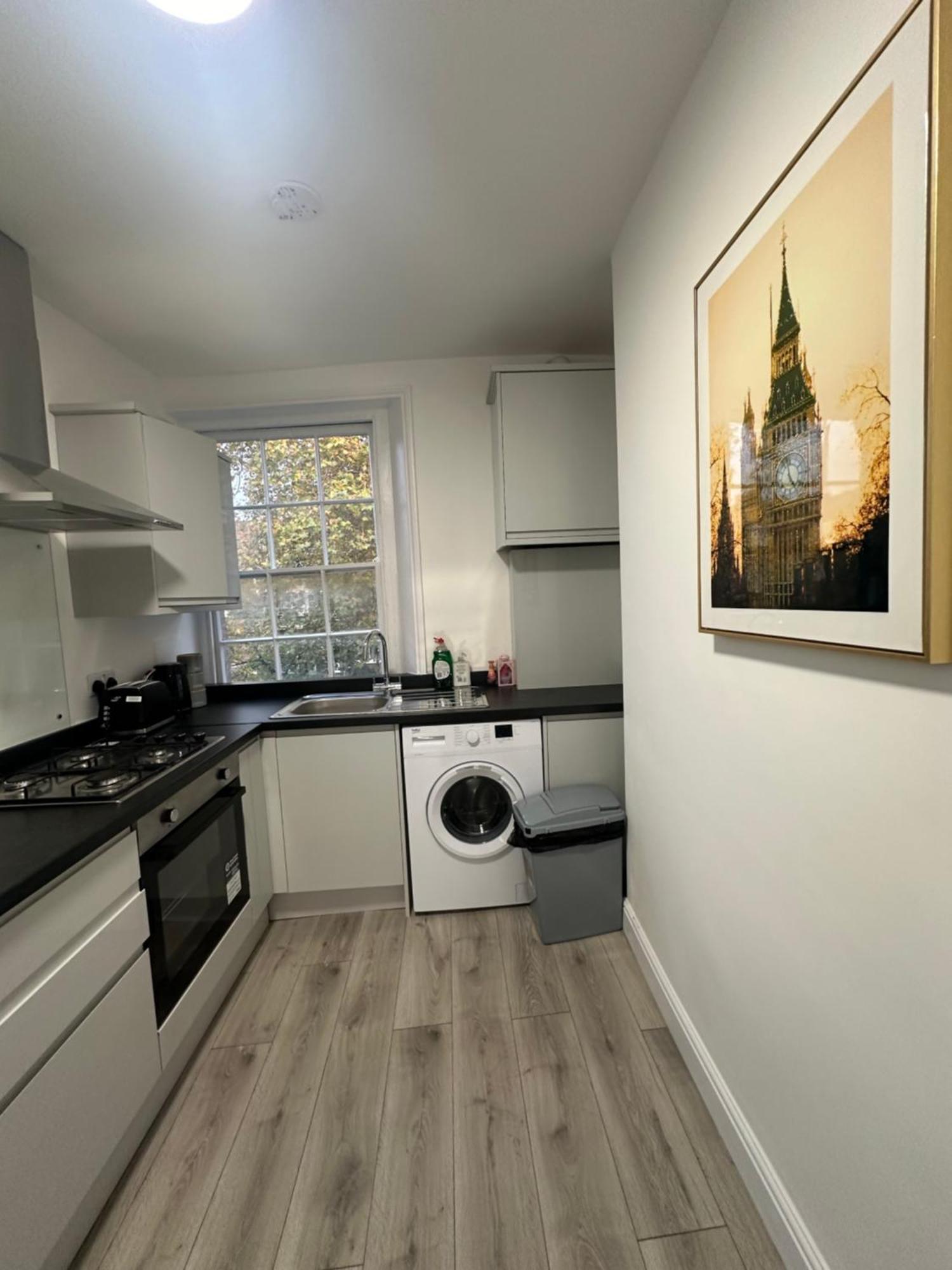 Stunning Newly Refurbished 1 Bed In Kings Cross, St Pancras!320 Apartment *