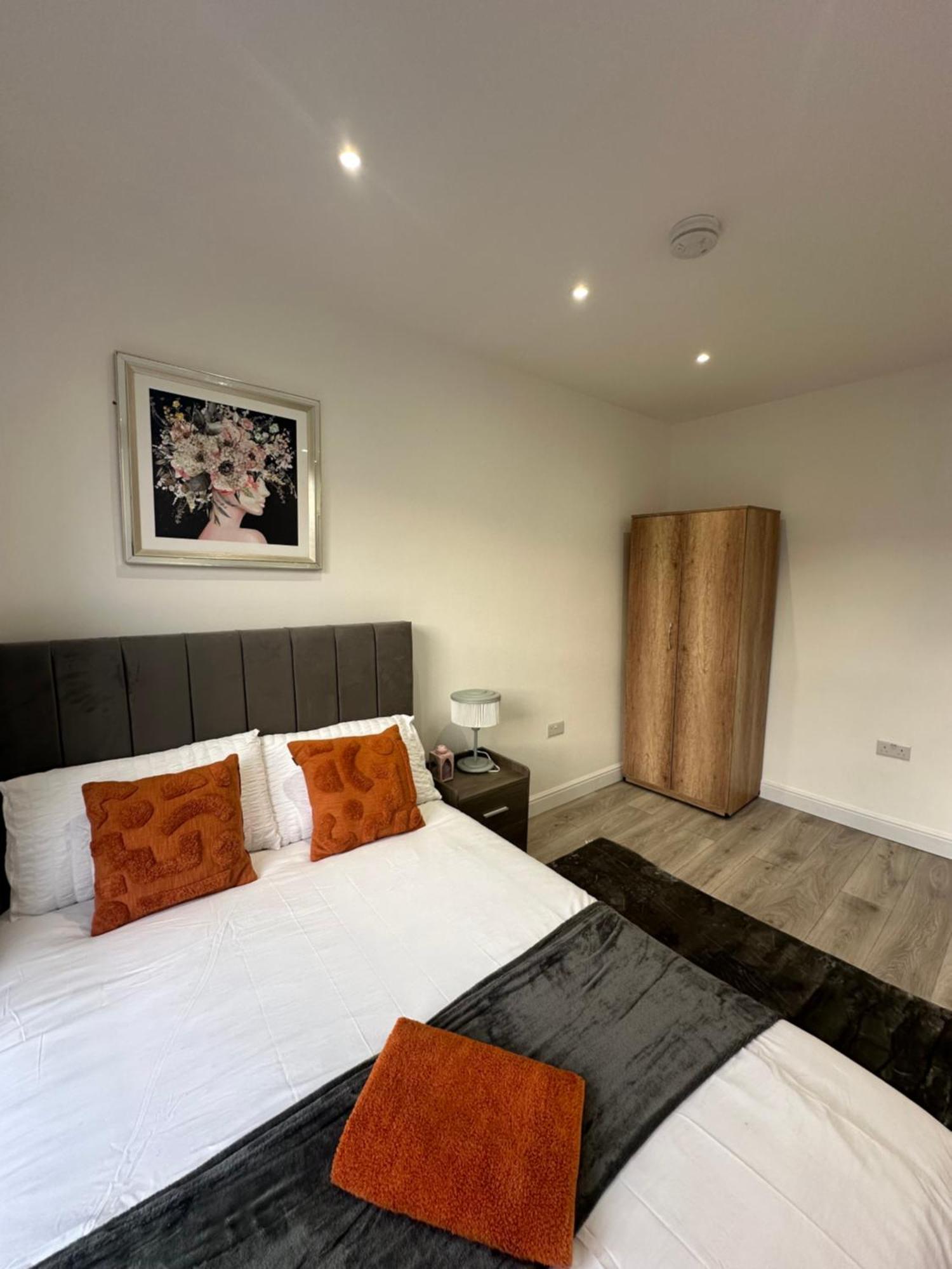 Apartment Stunning Newly Refurbished 1 Bed In Kings Cross, St Pancras!320 *