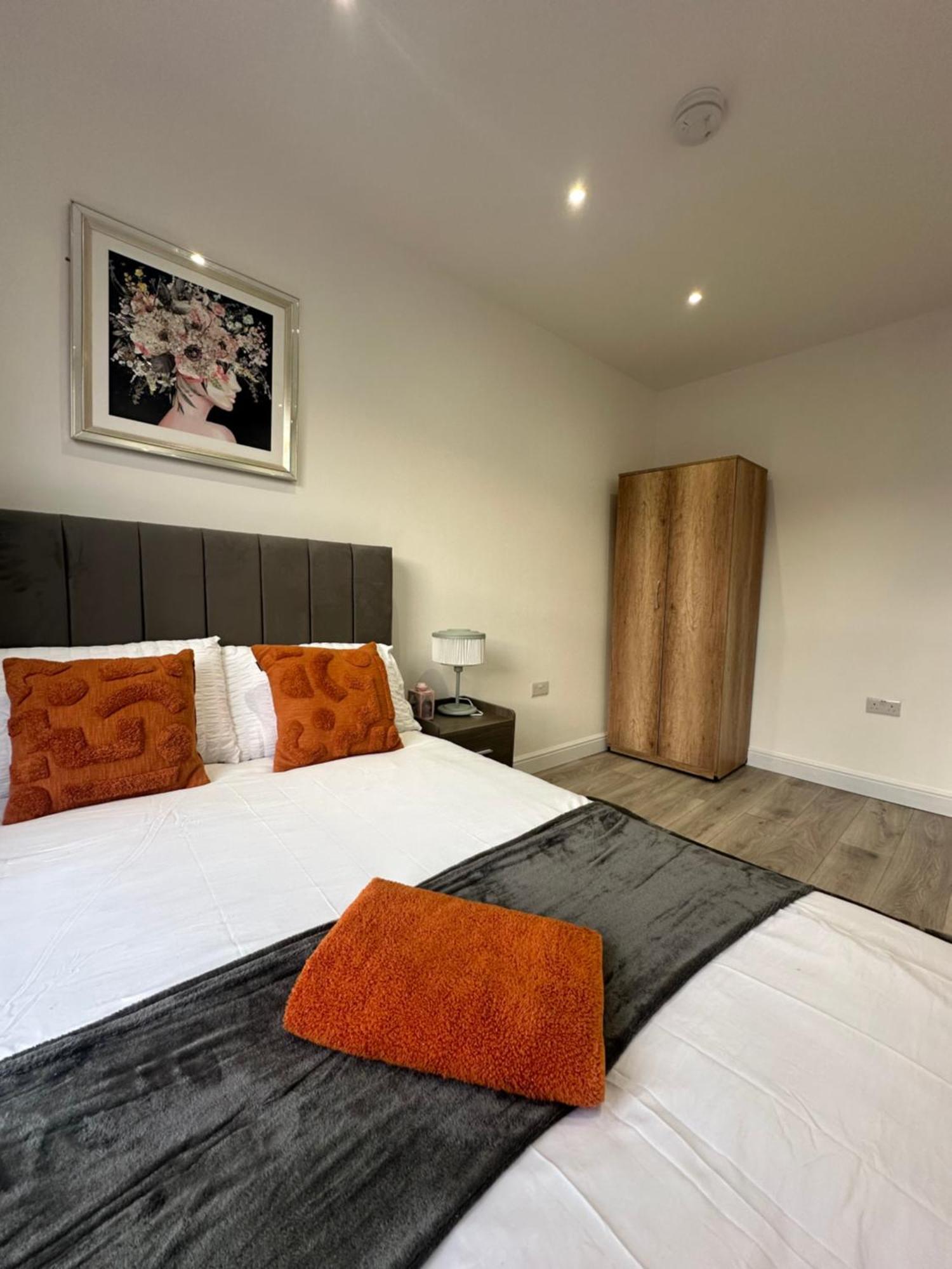 Apartment Stunning Newly Refurbished 1 Bed In Kings Cross, St Pancras!320 London