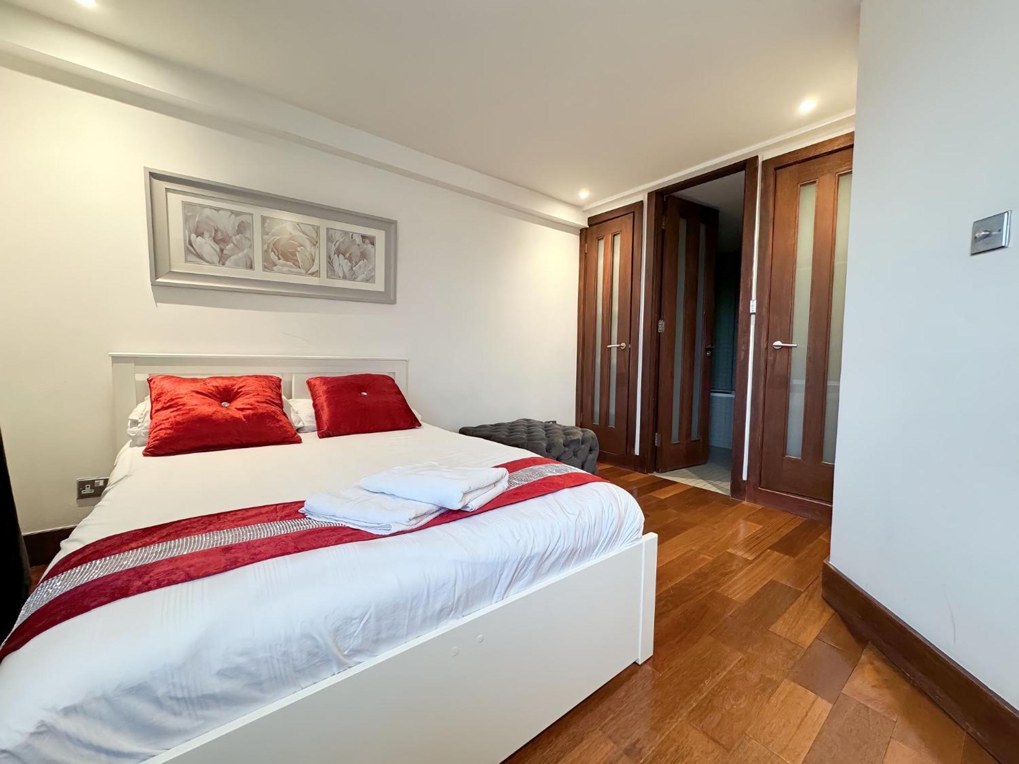 Apartment The Kensington Premium