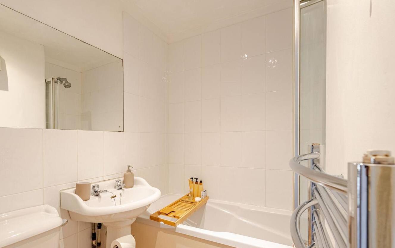 Stylish In Canary Wharf - Perfect For Business Apartamento Londres