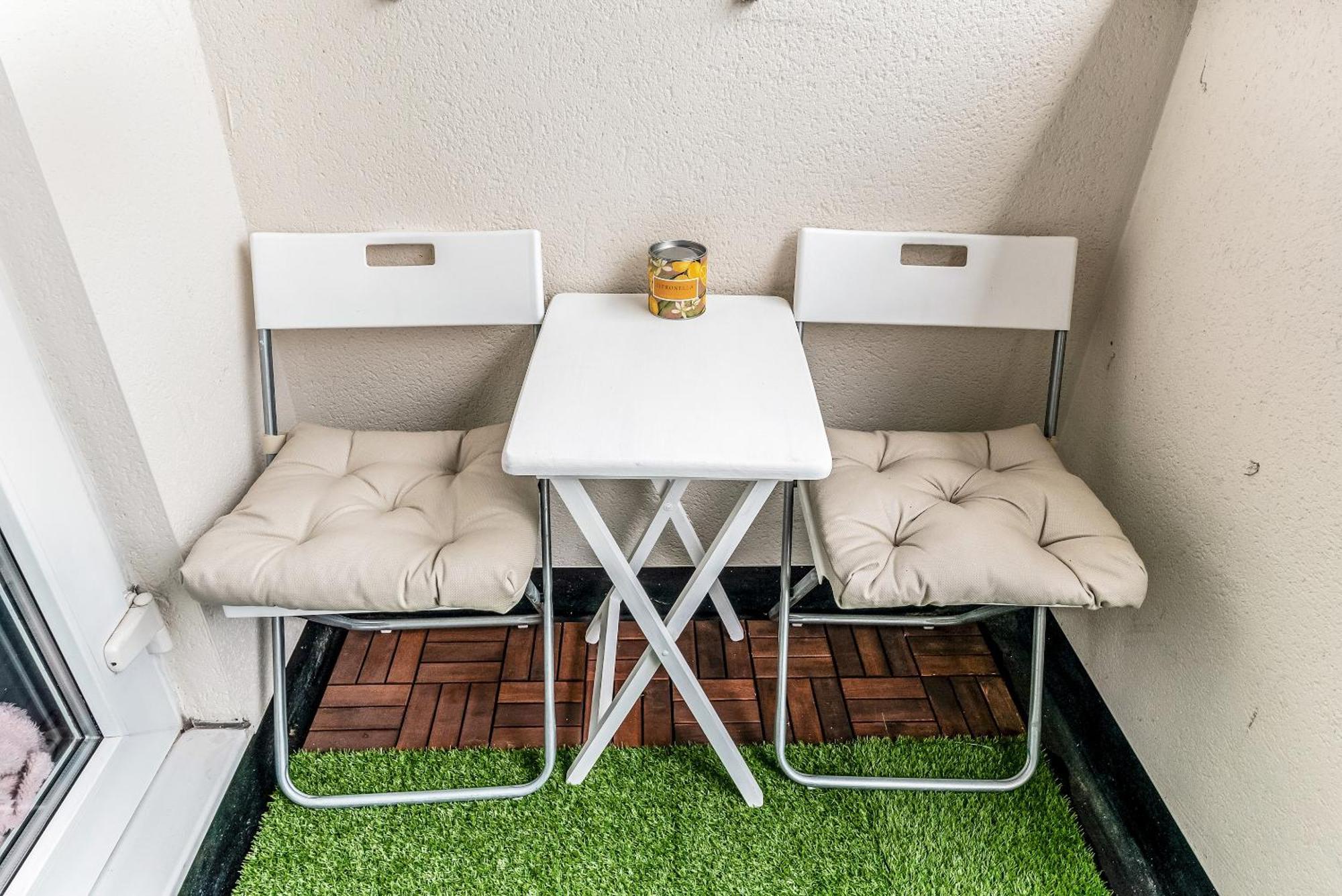 Appartement Pass The Keys Stylish Near To
