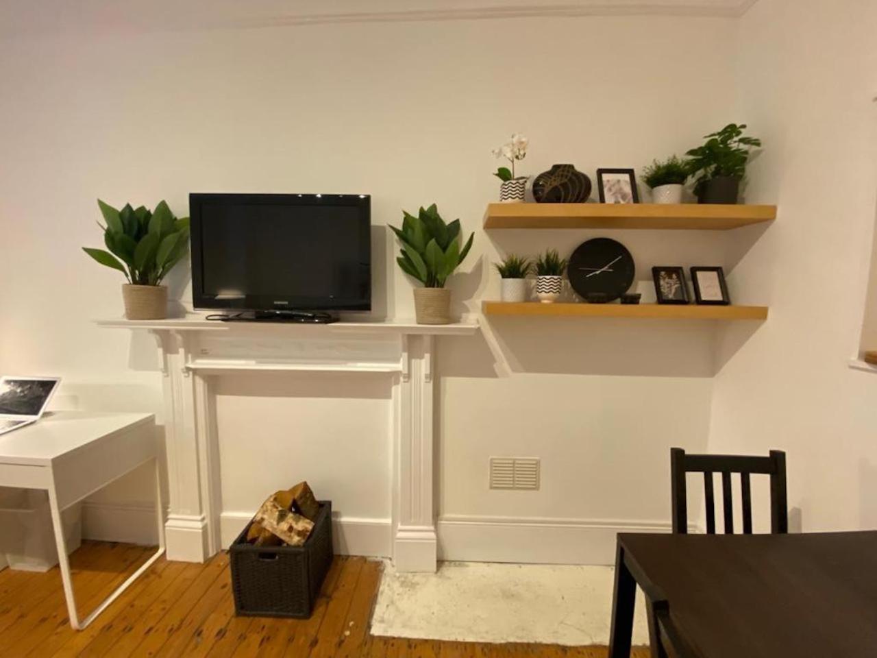 Beautiful One Bed Garden Flat In Muswell Hill *