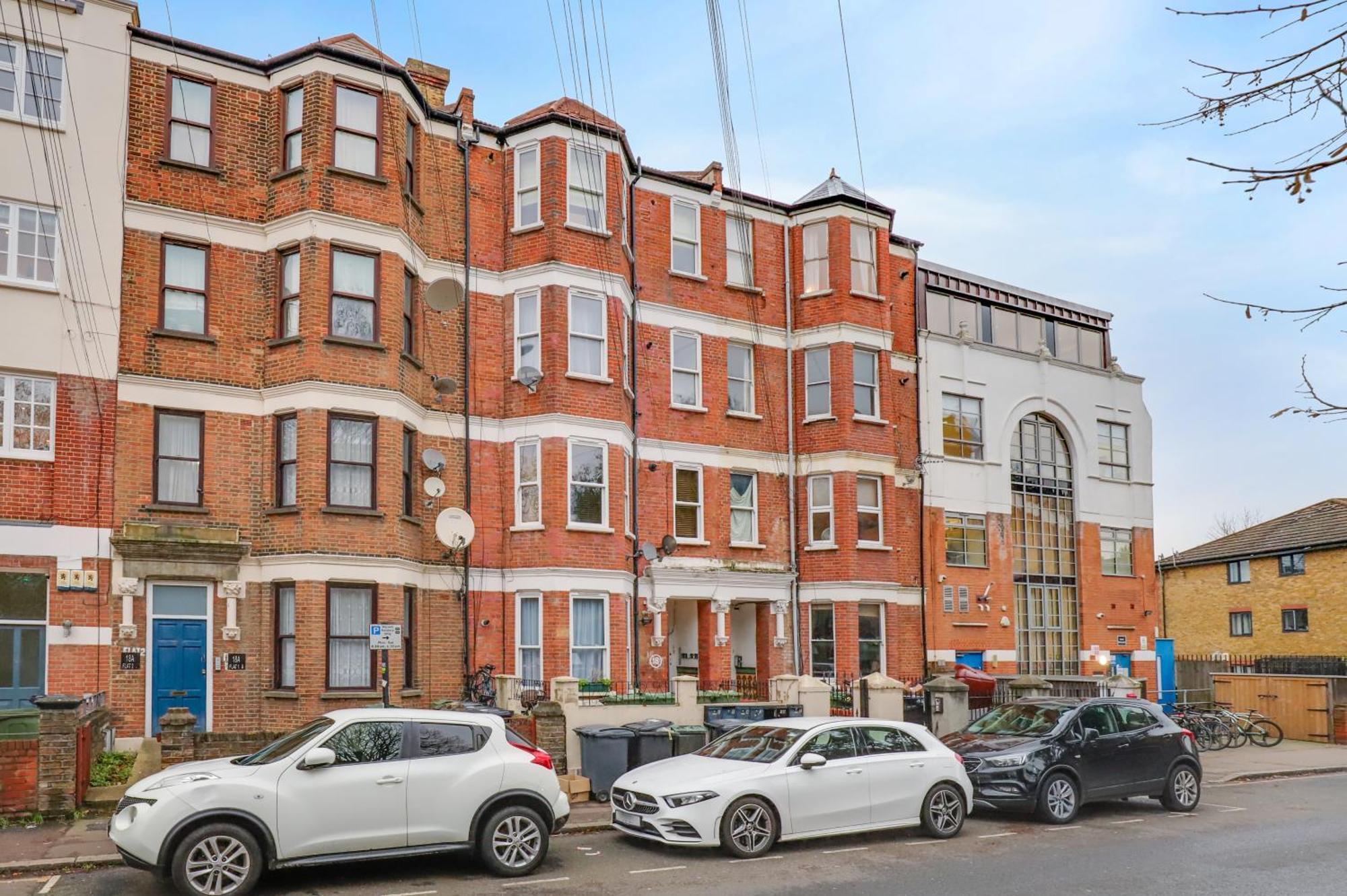 Sleeps 4,roof Garden, Top Apartment, Zone 2 Cls Central
