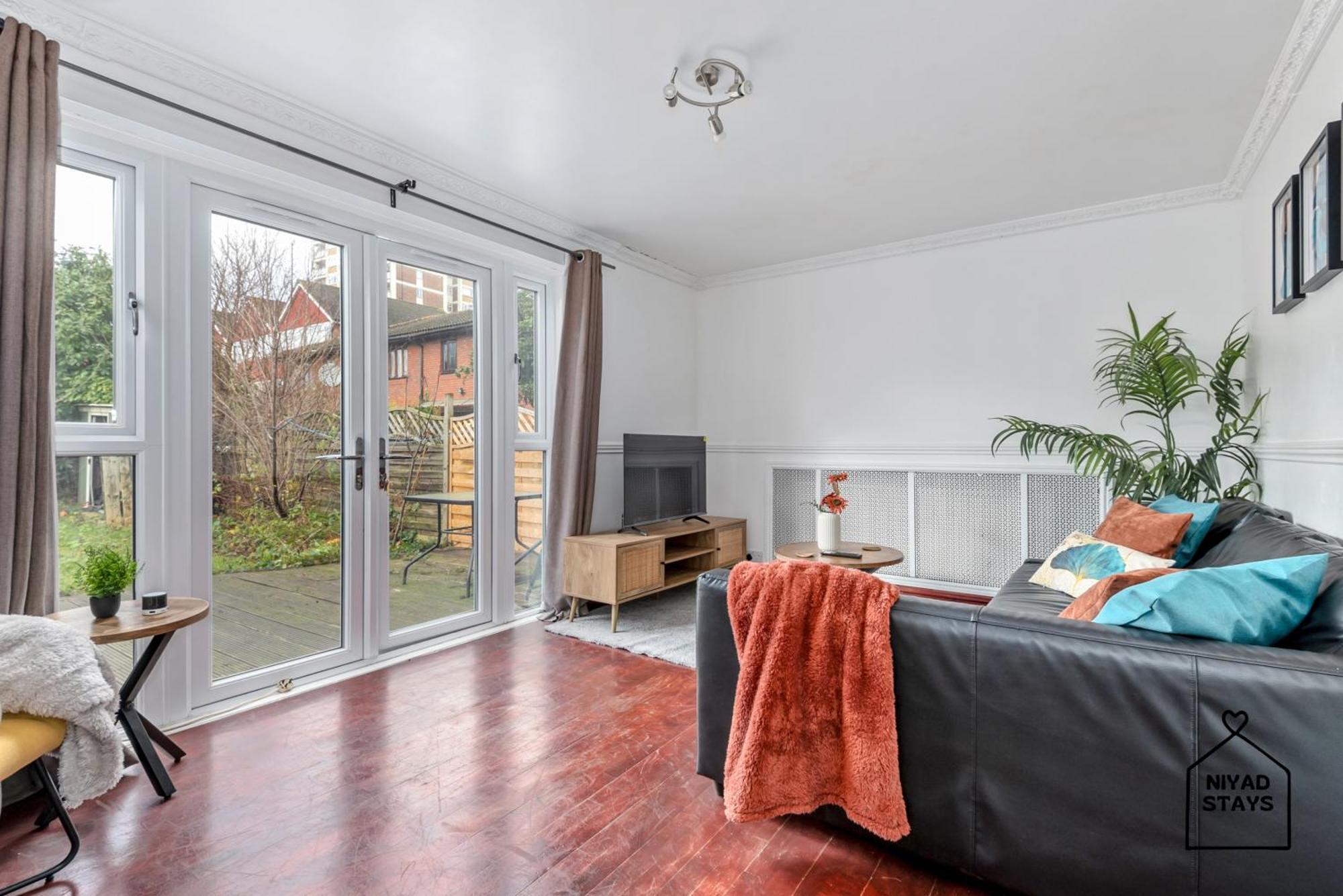 Hale Lodge, Comfy For Families And Contractors Londres