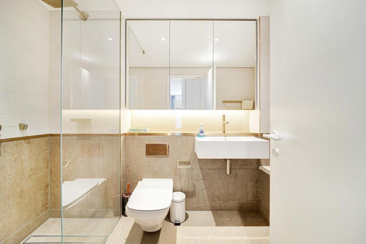 Spacious 3-bedroom With Stunning Battersea Views Appartement *