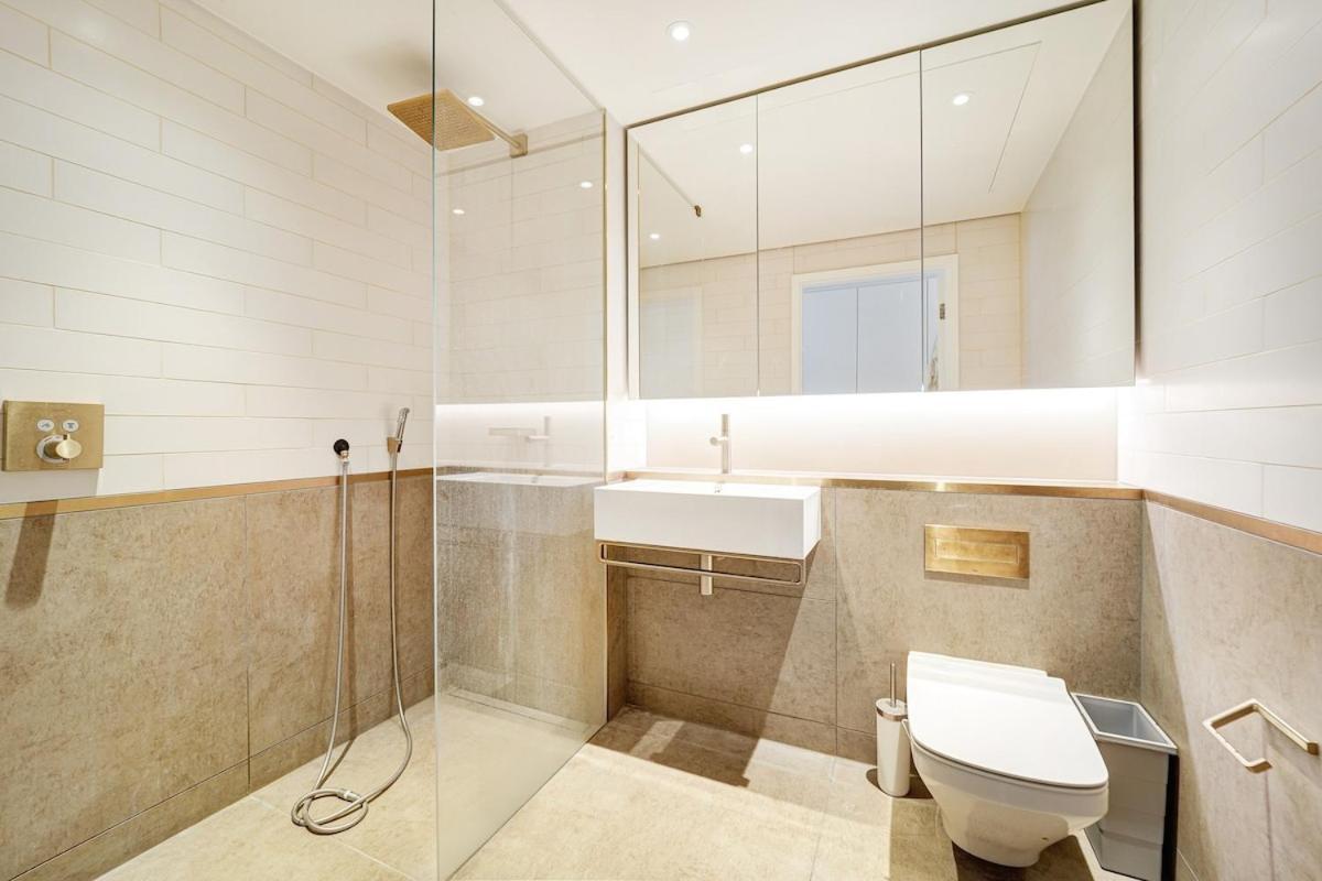 Spacious 3-bedroom With Stunning Battersea Views *