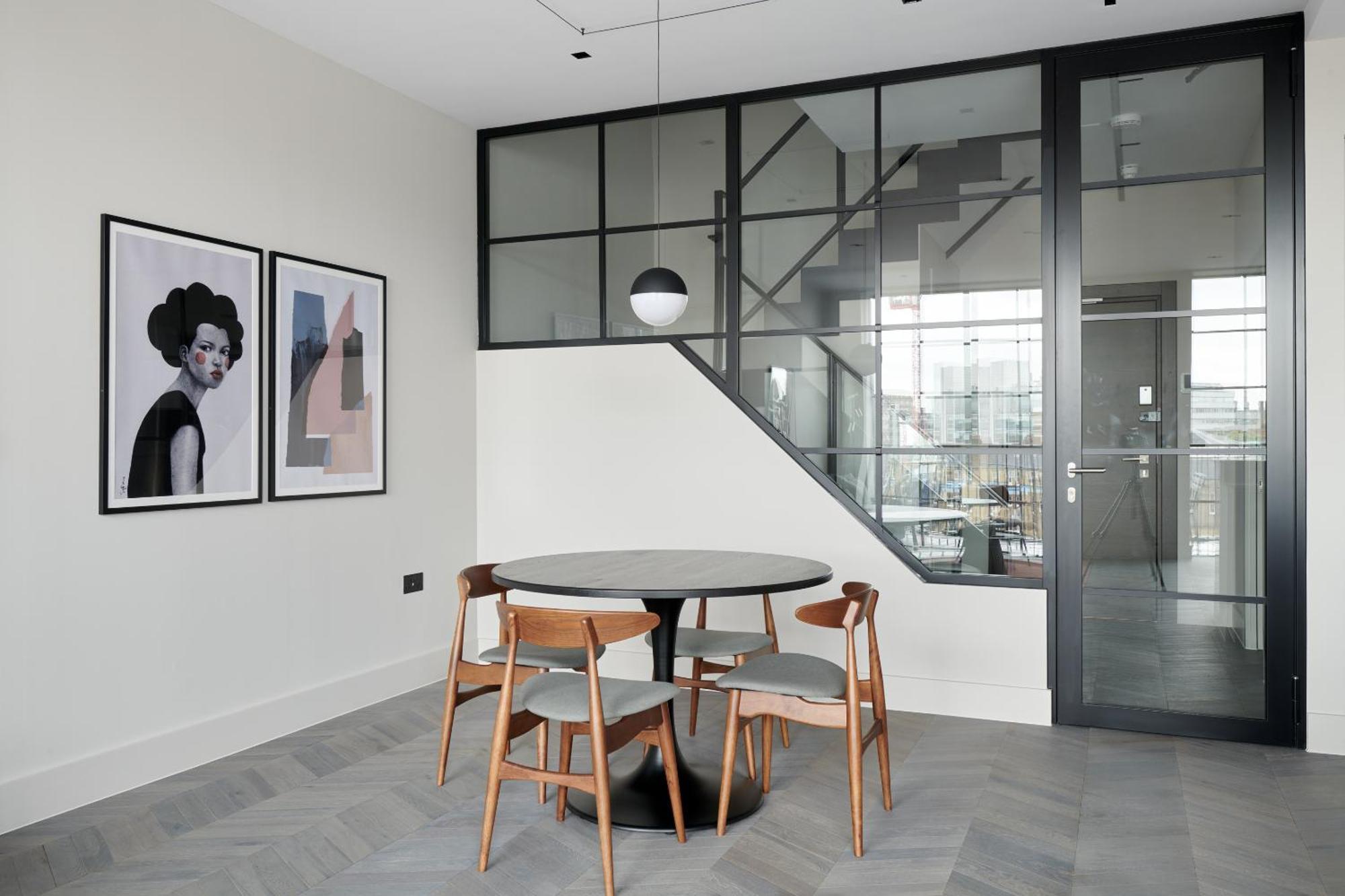 Sonder L Back Hill London