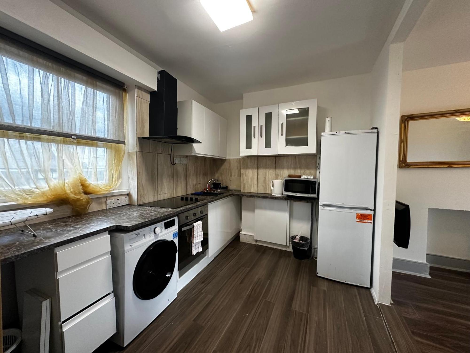 Quarto em Acomodações Particulares Mileend 4 Large Master Bedroom *